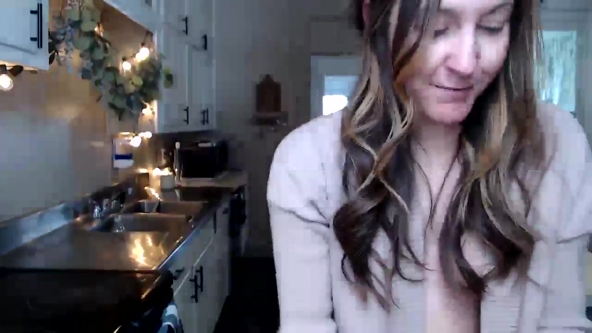 Gallery image thumbnail from FarmGirl__'s myfreecams stream on, 02/02/2026, 22:00 image 8 of 20