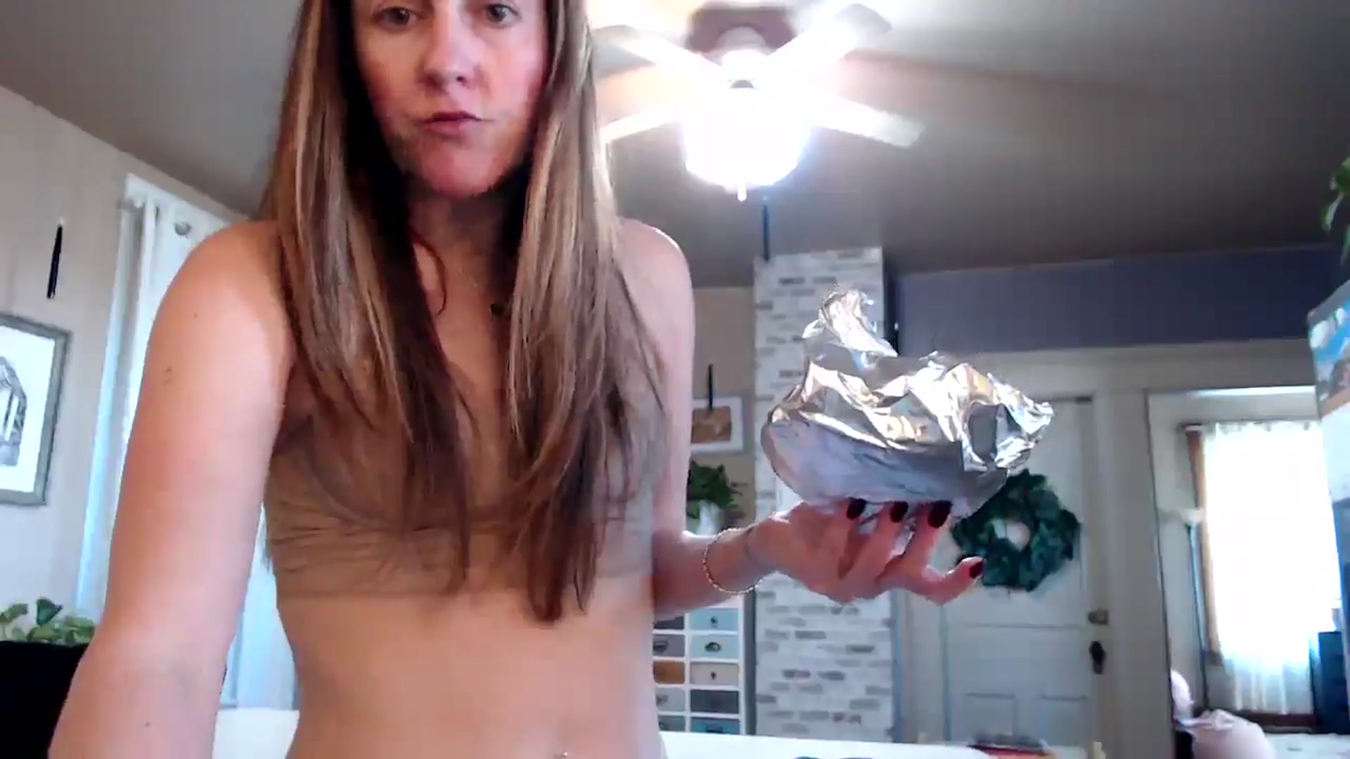 Gallery image thumbnail from FarmGirl__'s myfreecams stream on, 03/08/2026, 22:03 image 20 of 20