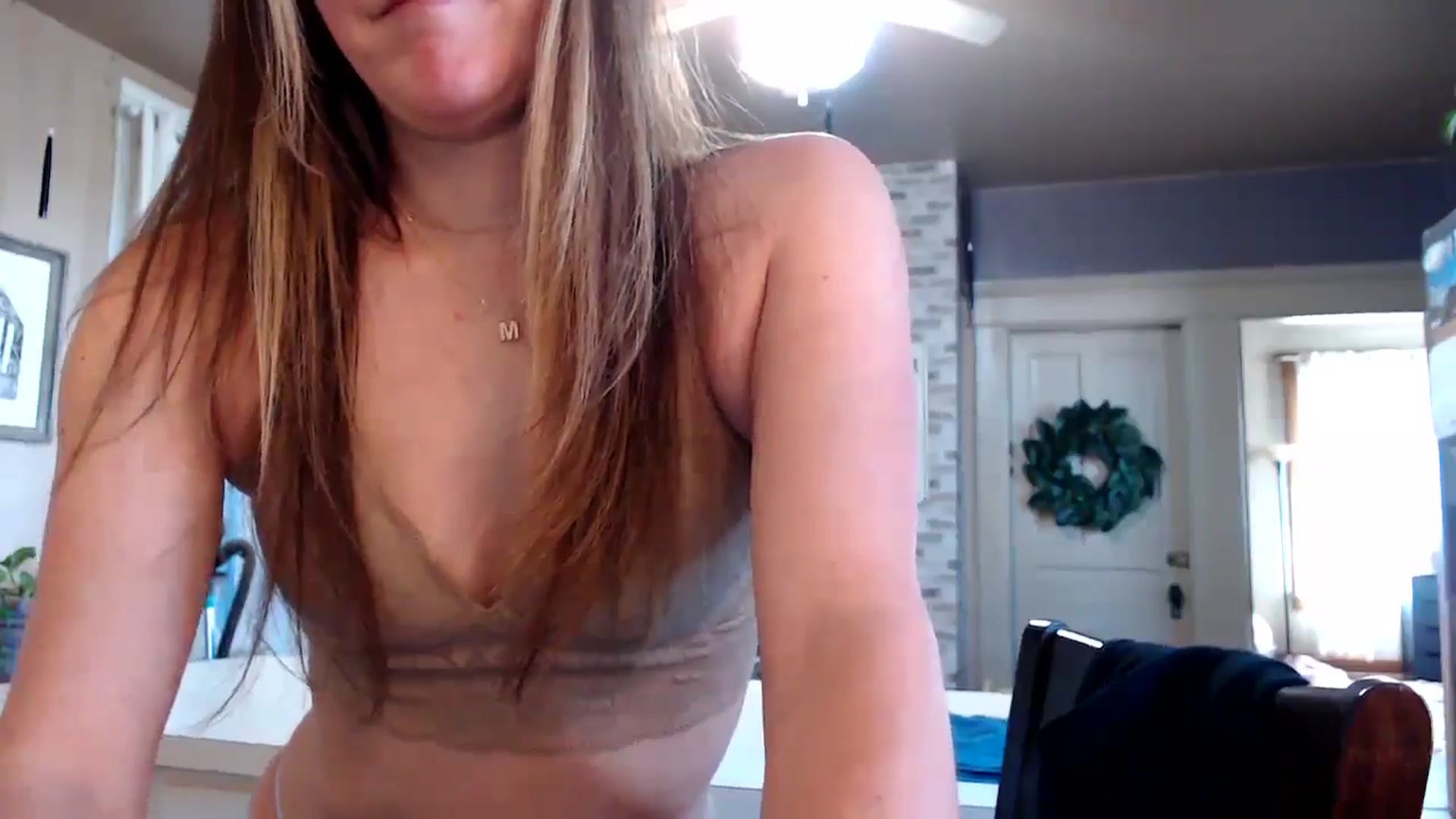 Gallery image thumbnail from FarmGirl__'s myfreecams stream on, 03/08/2026, 22:03 image 11 of 20