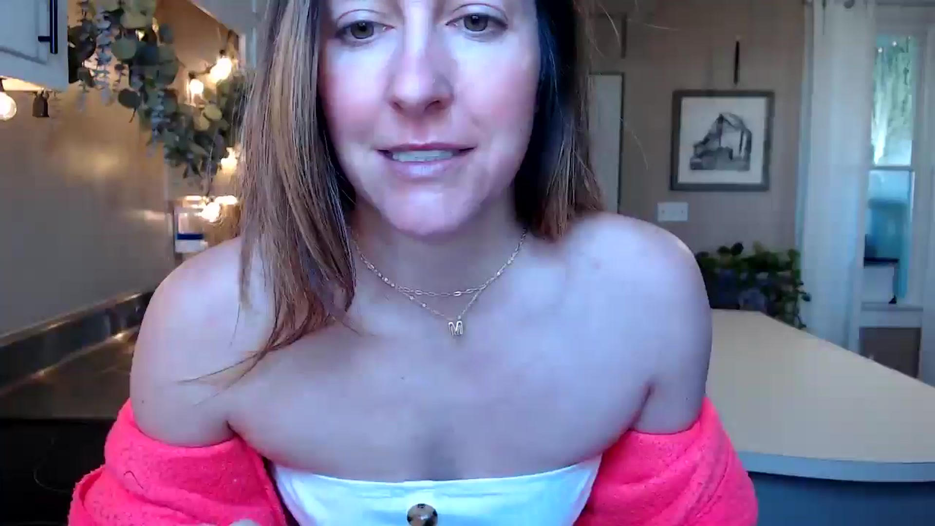 Gallery image thumbnail from FarmGirl__'s myfreecams stream on, 03/09/2026, 20:37 image 1 of 20