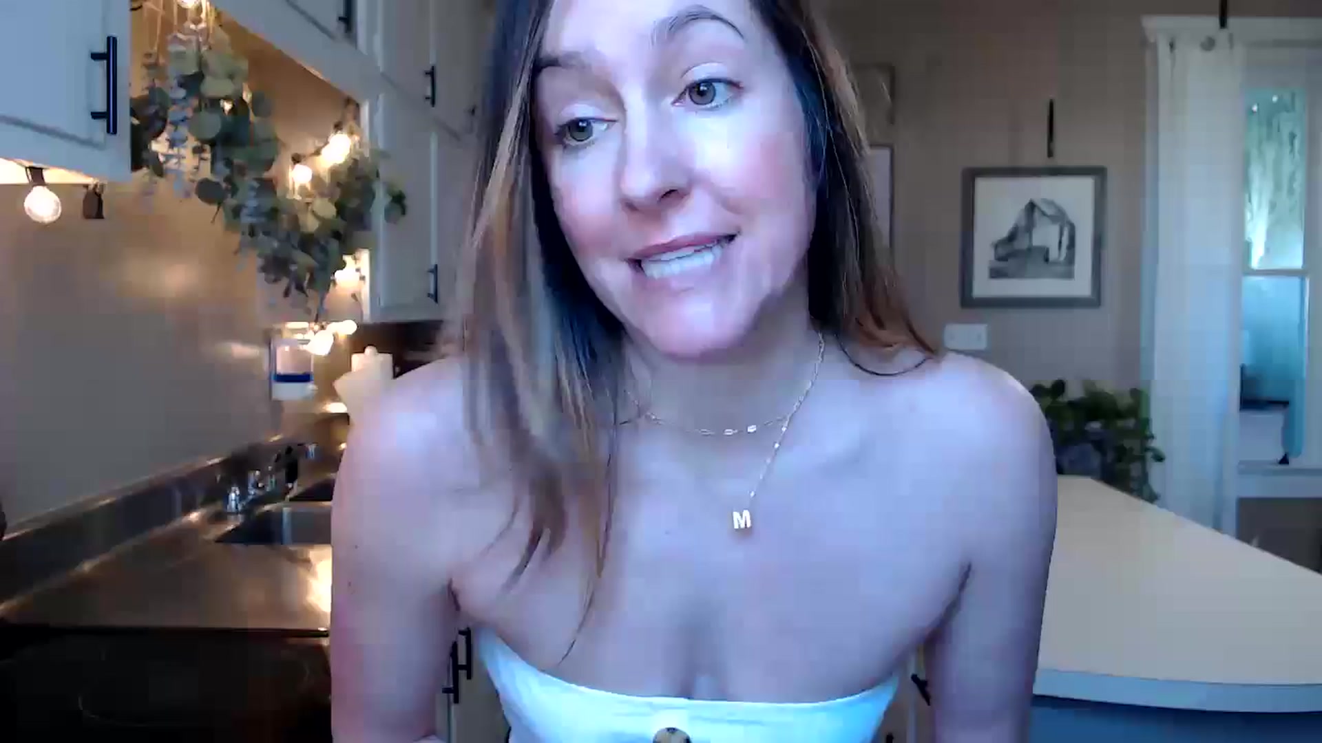 Gallery image thumbnail from FarmGirl__'s myfreecams stream on, 03/09/2026, 20:37 image 4 of 20