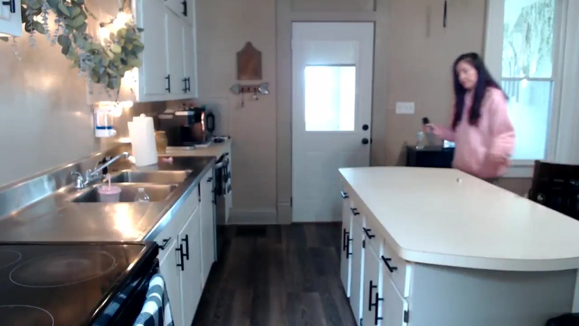 Gallery image thumbnail from FarmGirl__'s myfreecams stream on, 05/05/2026, 14:57 image 5 of 20