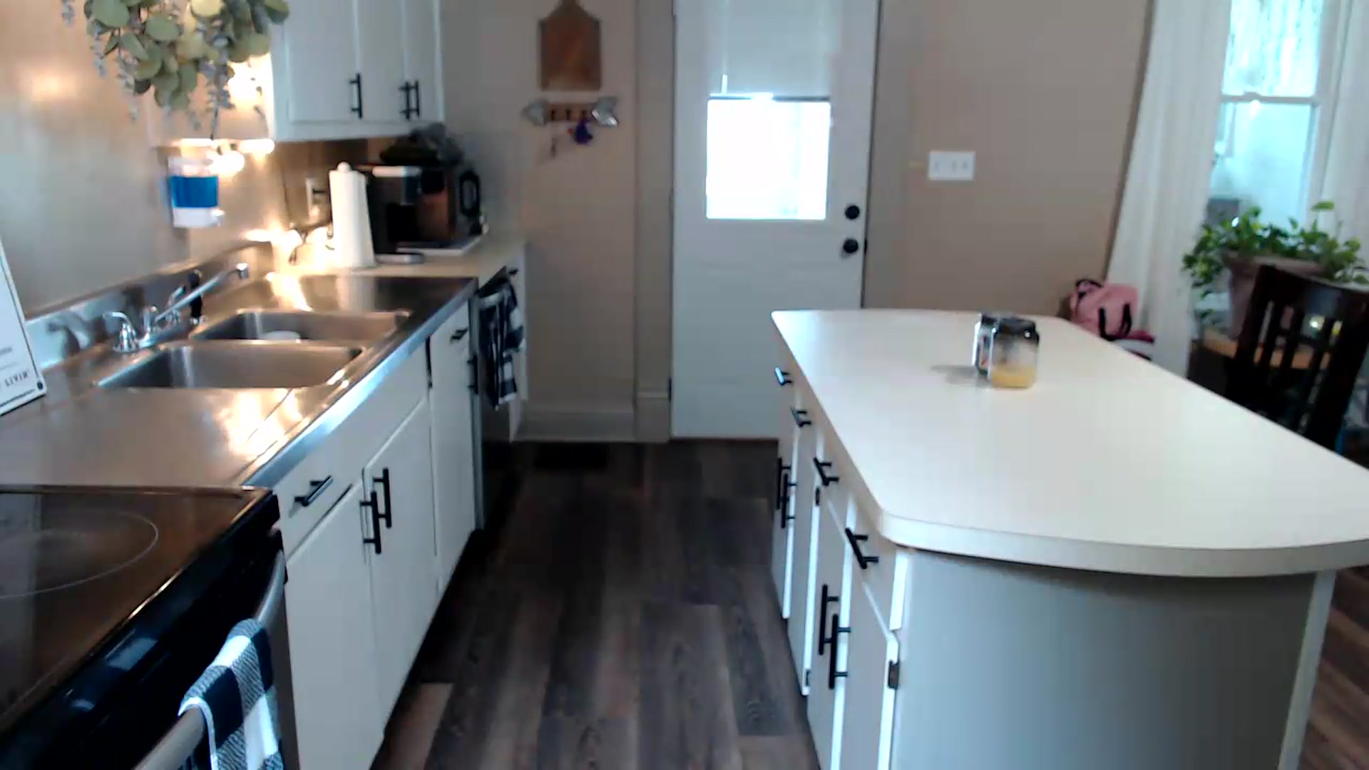 Gallery image thumbnail from FarmGirl__'s myfreecams stream on, 08/10/2026, 16:06 image 15 of 20
