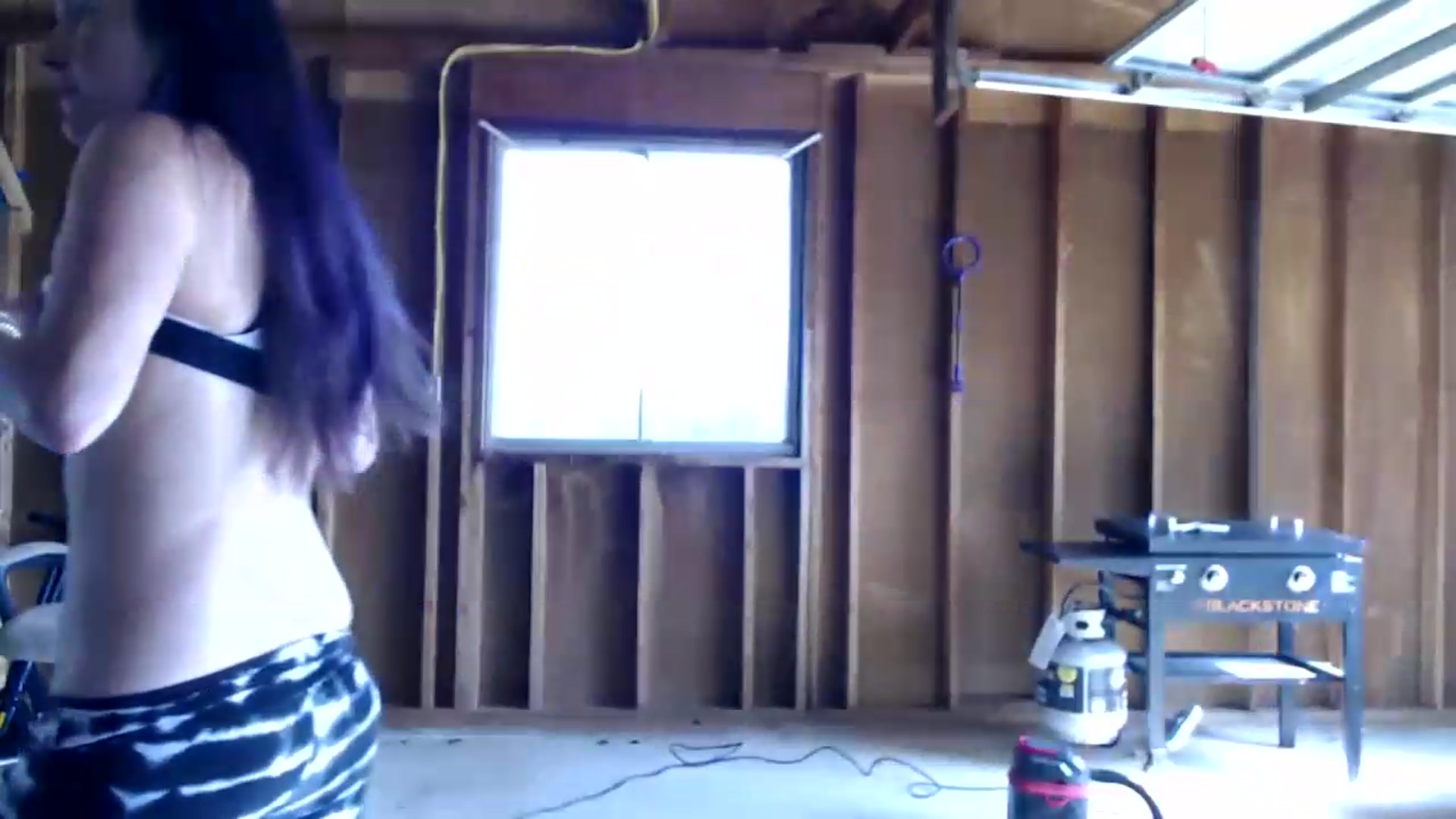 Gallery image thumbnail from FarmGirl__'s myfreecams stream on, 08/13/2026, 15:03 image 9 of 20