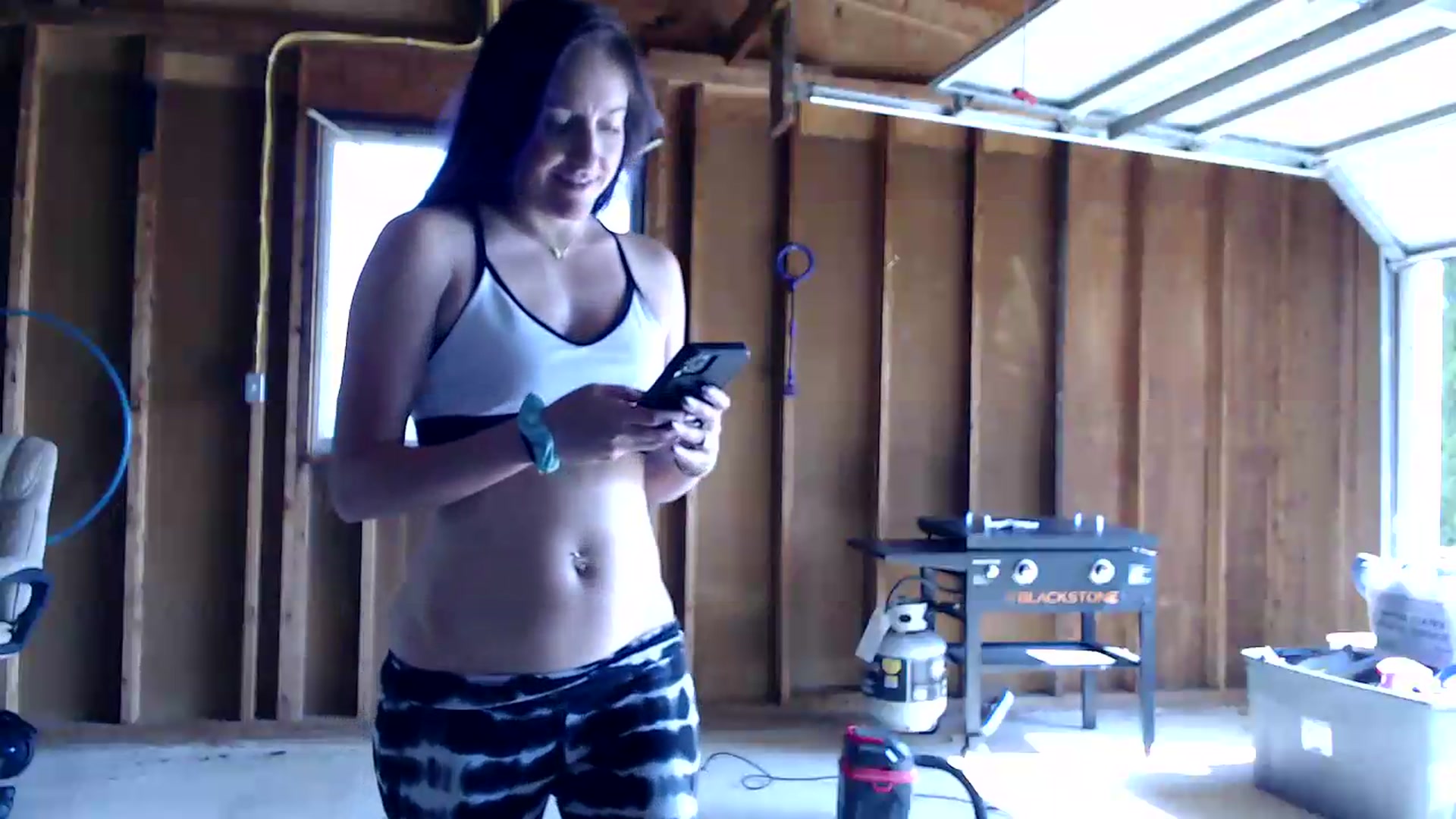 Gallery image thumbnail from FarmGirl__'s myfreecams stream on, 08/13/2026, 15:03 image 11 of 20