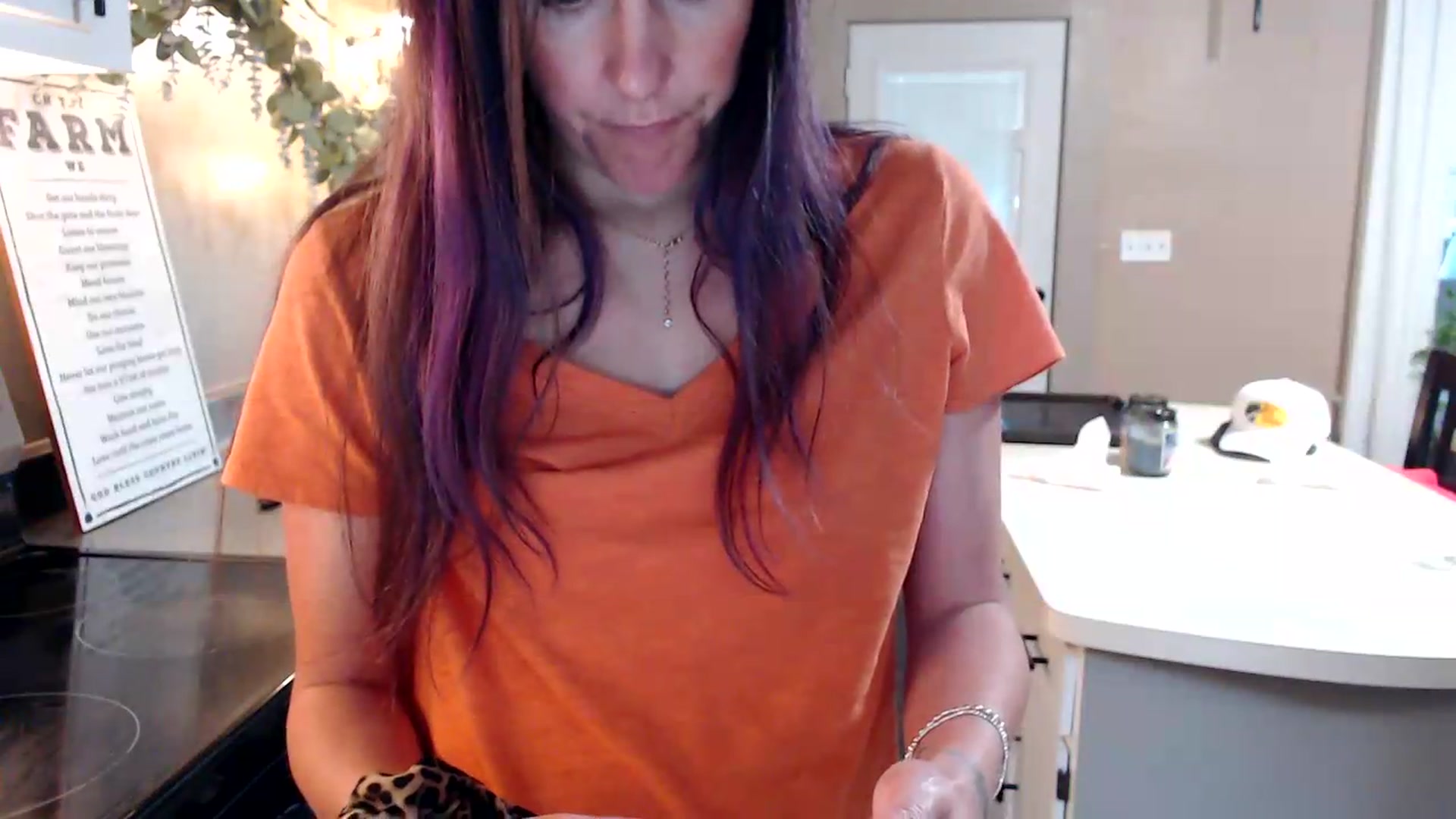 Gallery image thumbnail from FarmGirl__'s myfreecams stream on, 08/17/2026, 15:35 image 17 of 20