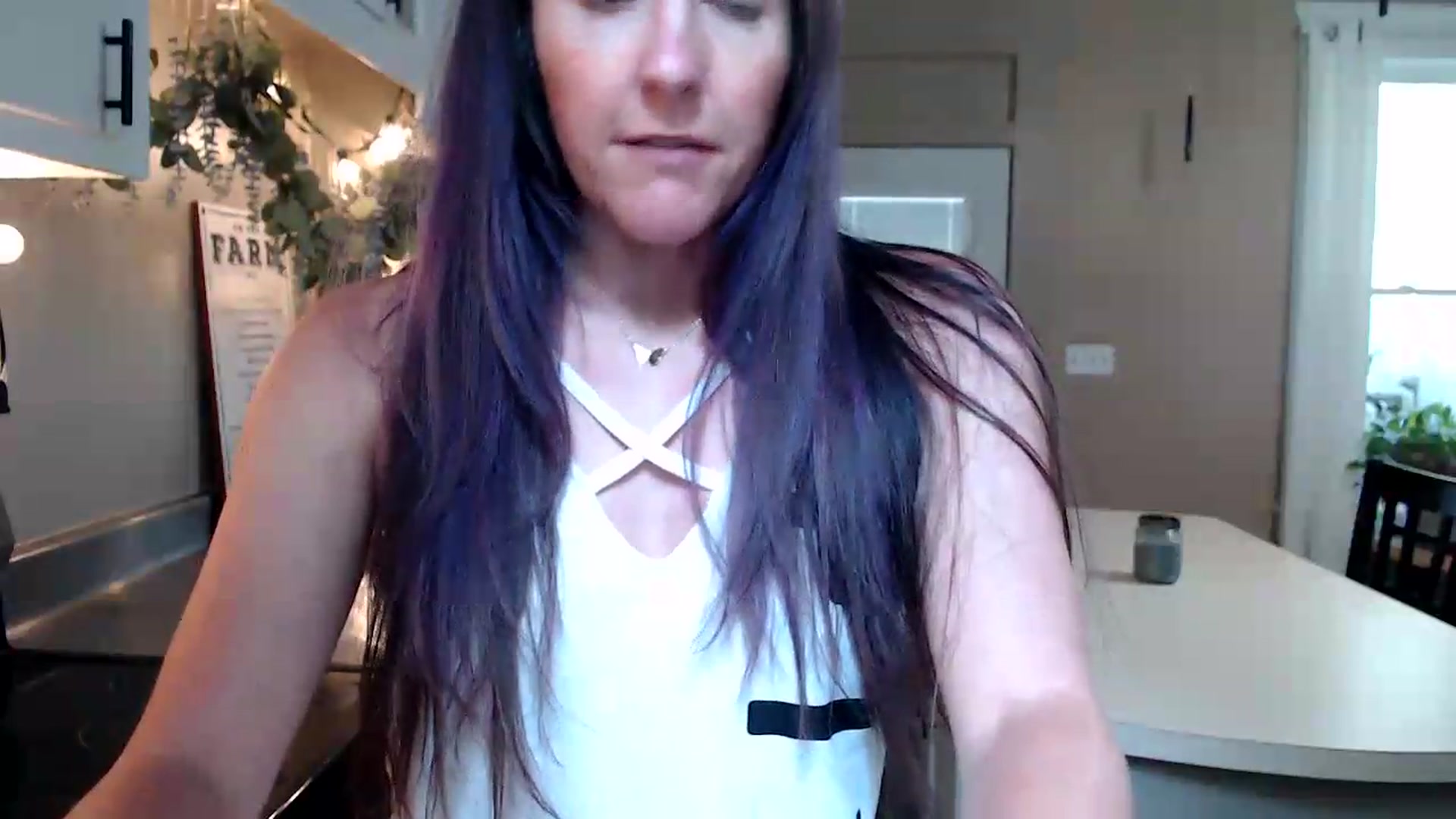 Gallery image thumbnail from FarmGirl__'s myfreecams stream on, 08/18/2026, 15:55 image 19 of 20