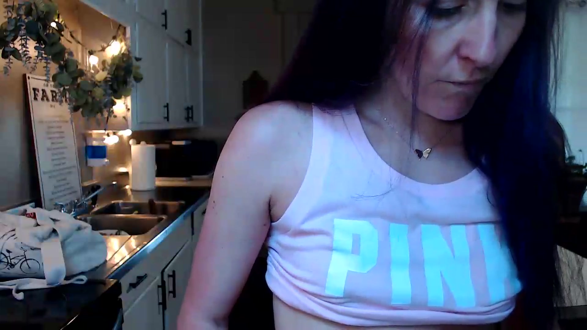 Gallery image thumbnail from FarmGirl__'s myfreecams stream on, 08/20/2026, 17:40 image 2 of 20