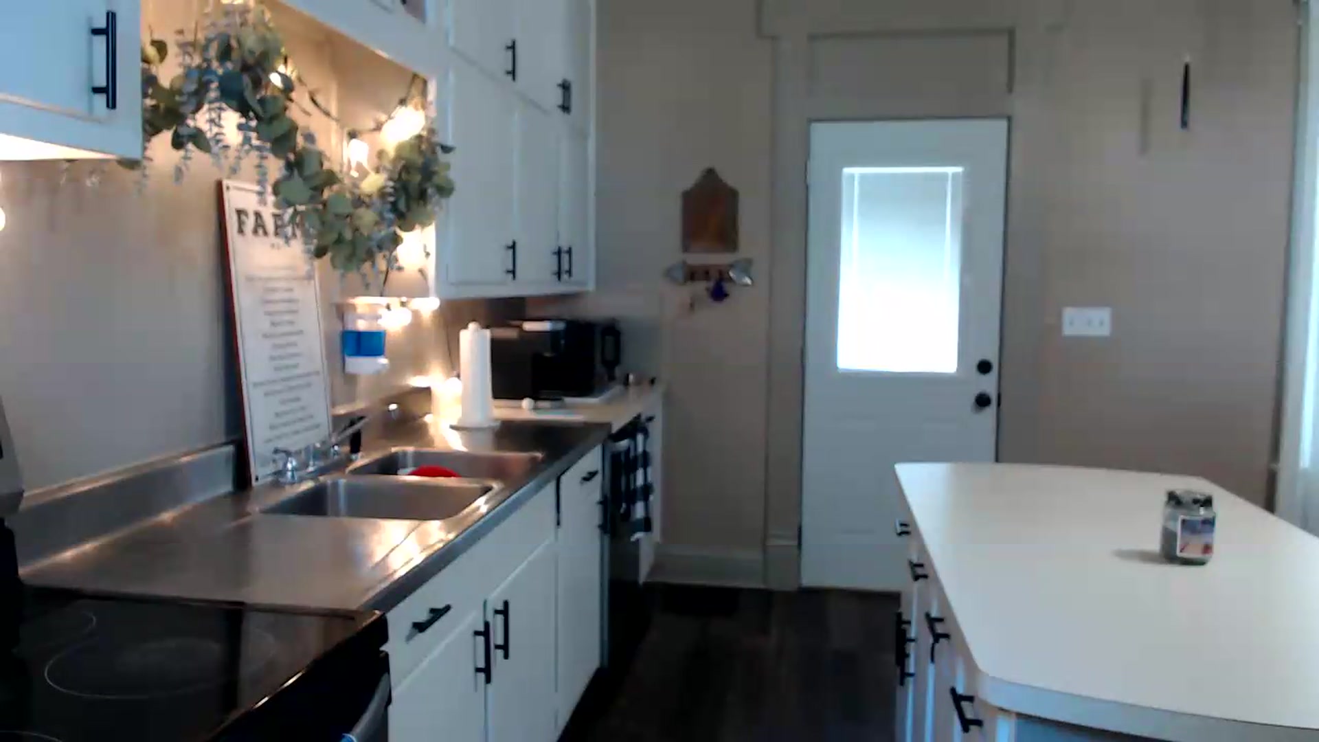 Gallery image thumbnail from FarmGirl__'s myfreecams stream on, 08/23/2026, 13:48 image 18 of 20