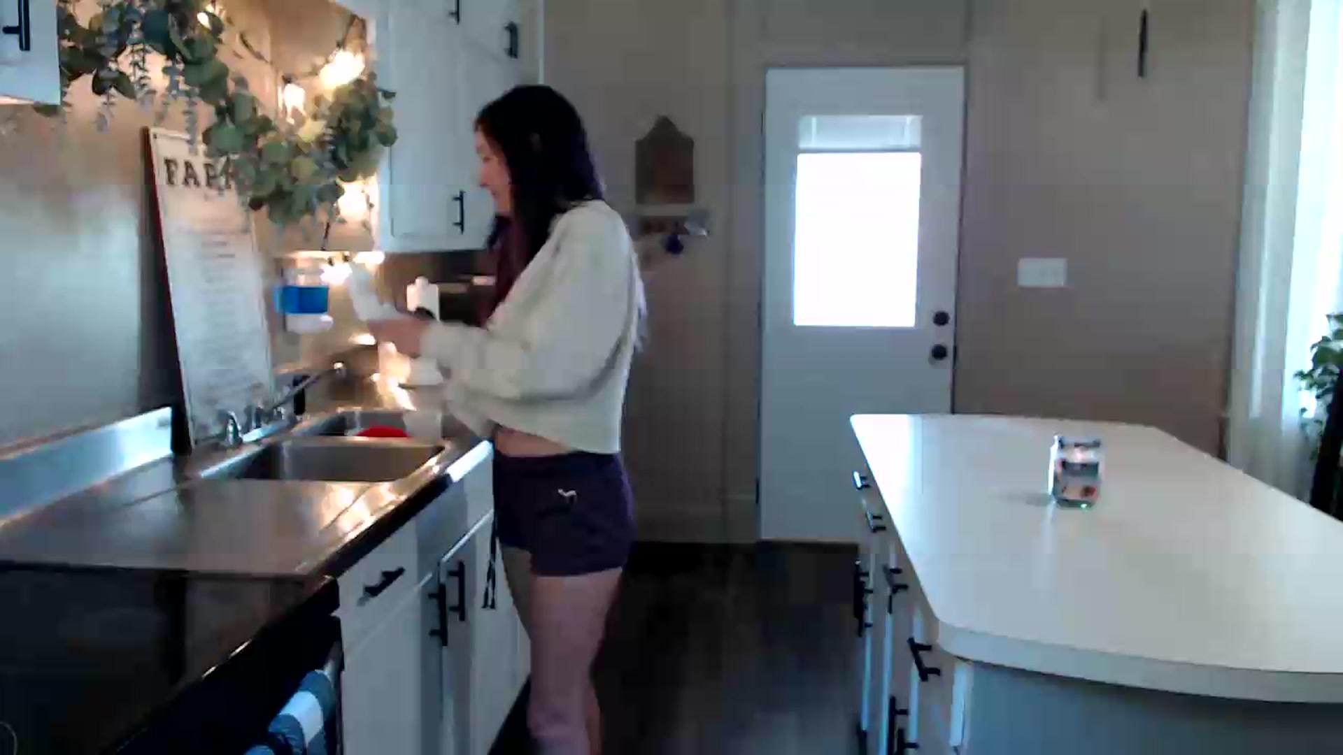 Gallery image thumbnail from FarmGirl__'s myfreecams stream on, 08/23/2026, 14:25 image 13 of 20