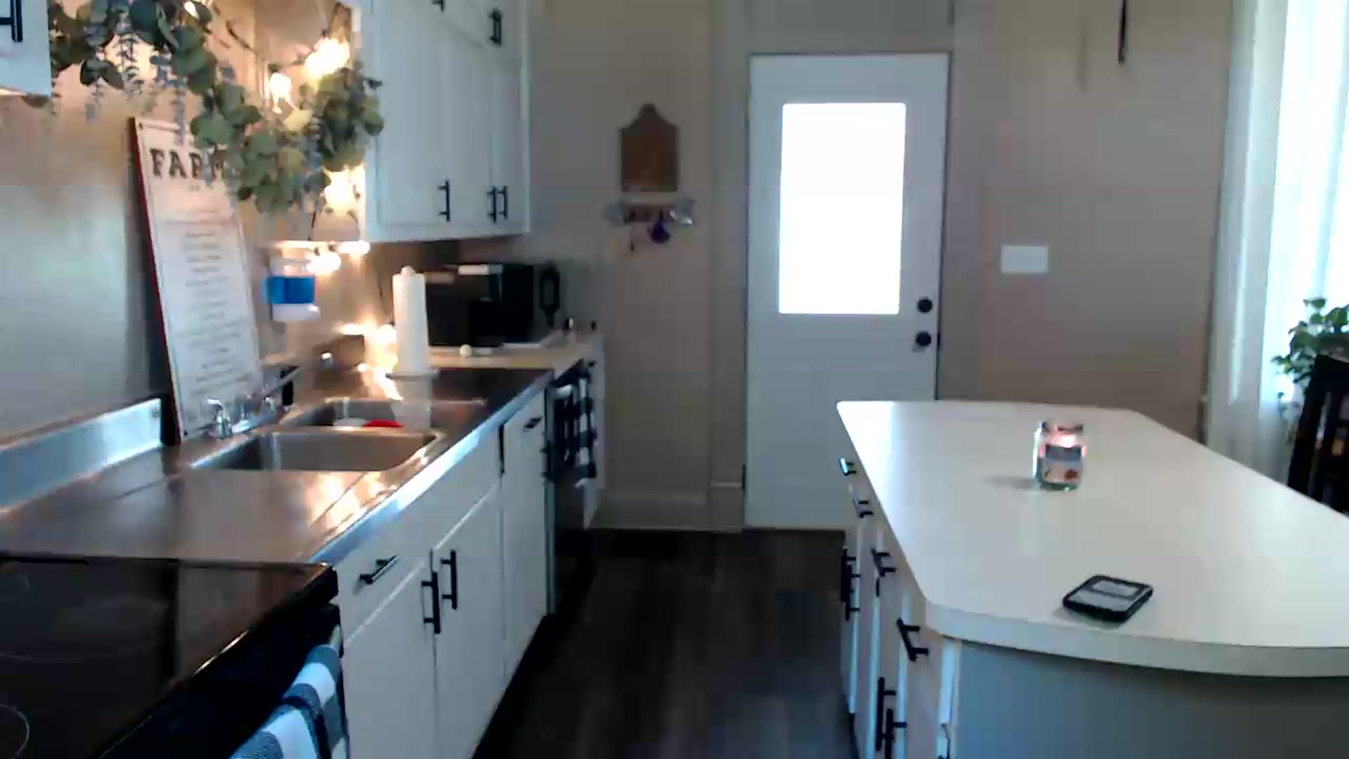 Gallery image thumbnail from FarmGirl__'s myfreecams stream on, 08/23/2026, 14:40 image 1 of 20