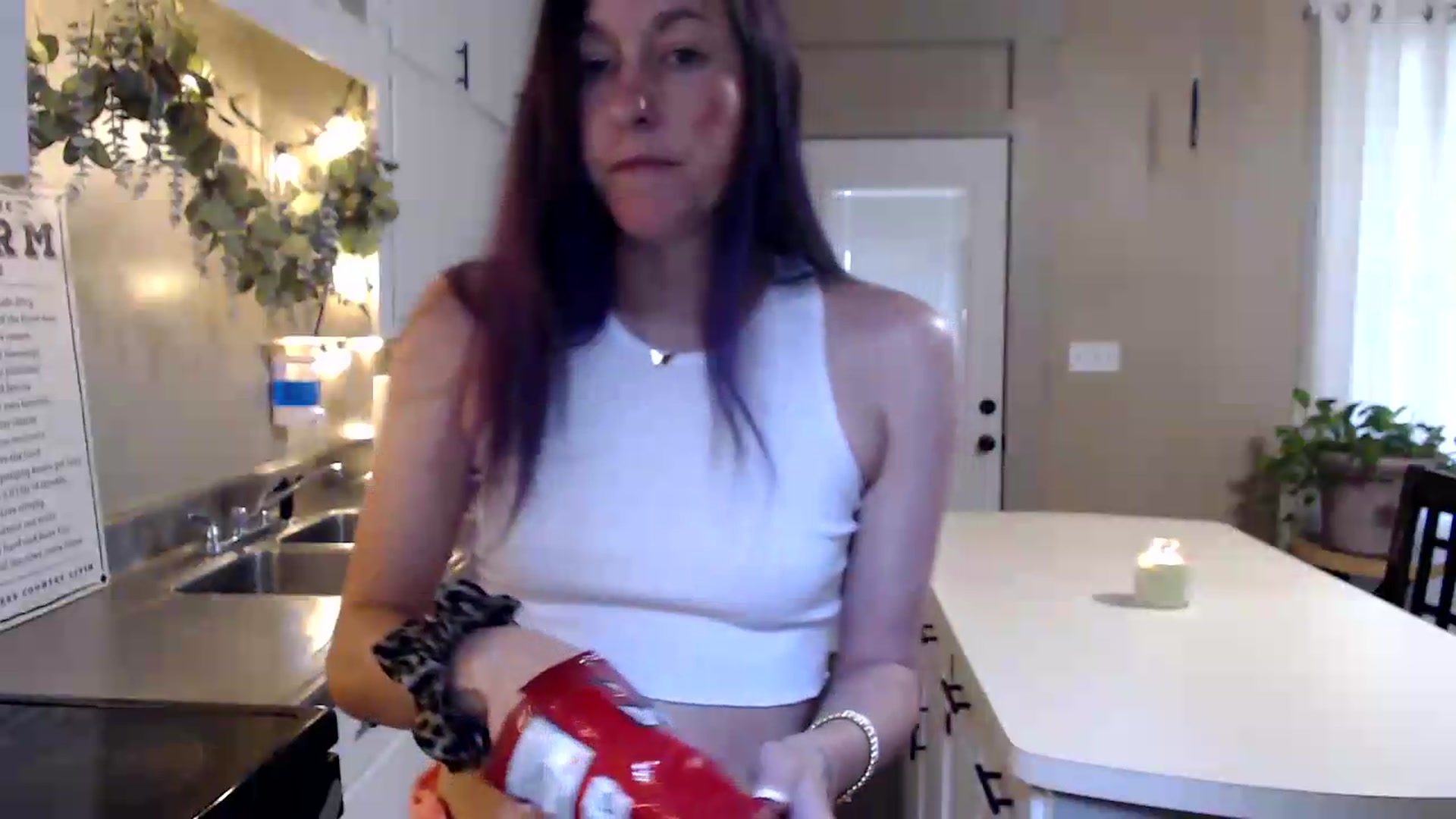 Gallery image thumbnail from FarmGirl__'s myfreecams stream on, 09/05/2026, 22:04 image 8 of 20