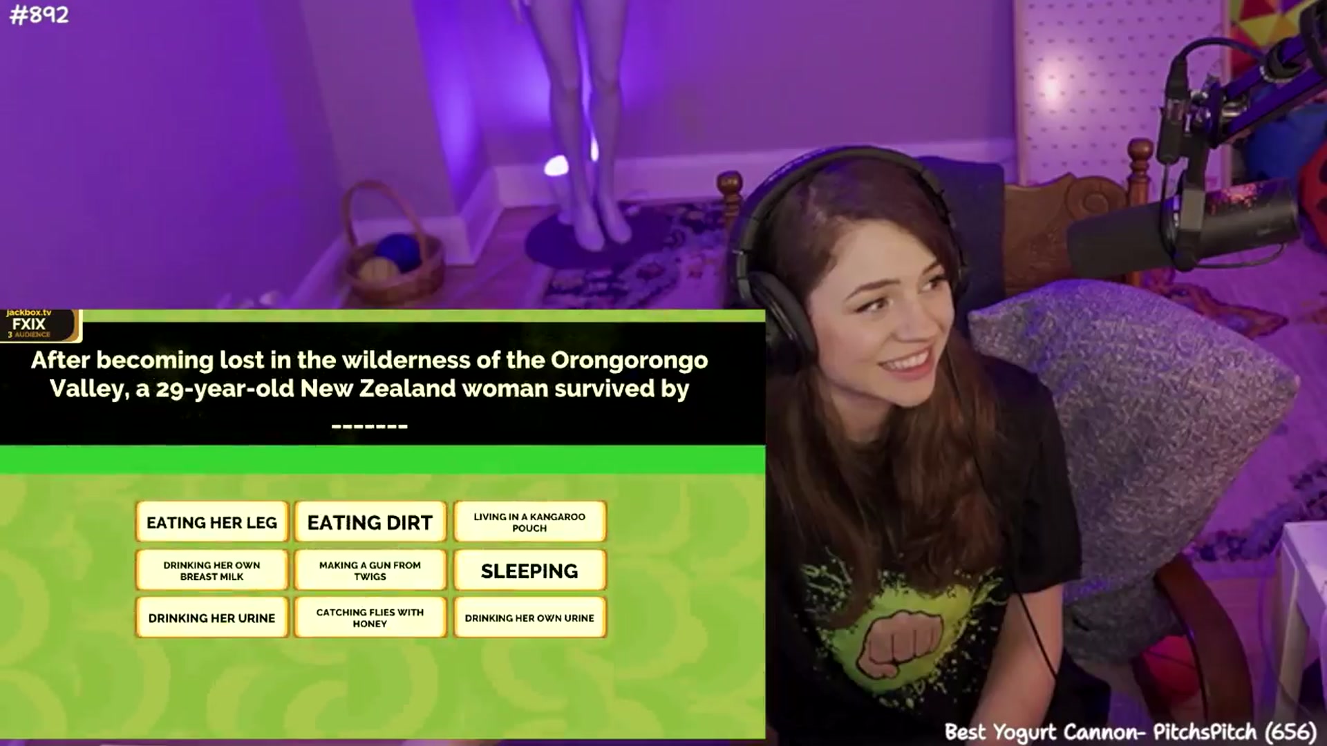 Gallery image thumbnail from FarmerSophie's myfreecams stream on, 04/04/2024, 08:34 image 11 of 20