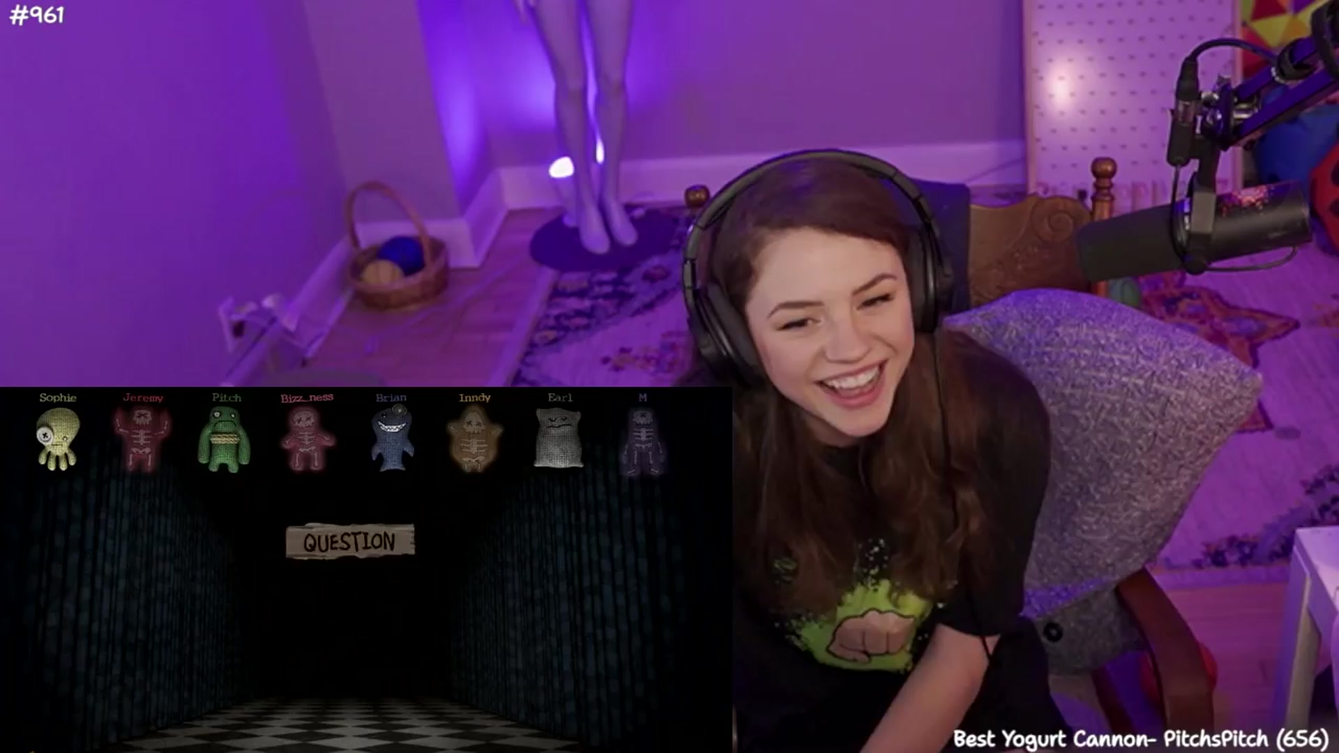 Gallery image thumbnail from FarmerSophie's myfreecams stream on, 04/04/2024, 08:34 image 8 of 20
