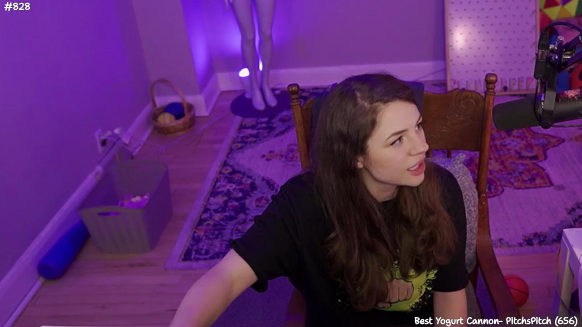 Gallery image thumbnail from FarmerSophie's myfreecams stream on, 04/04/2024, 08:34 image 18 of 20