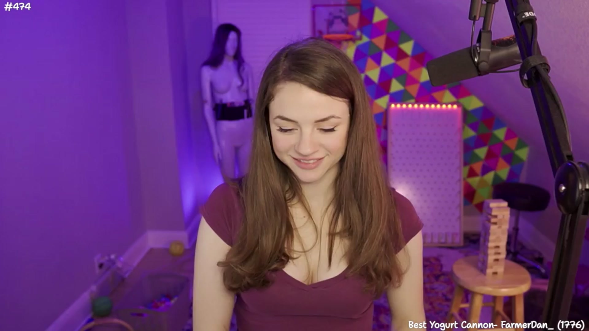 Gallery image thumbnail from FarmerSophie's myfreecams stream on, 04/06/2024, 07:21 image 12 of 20