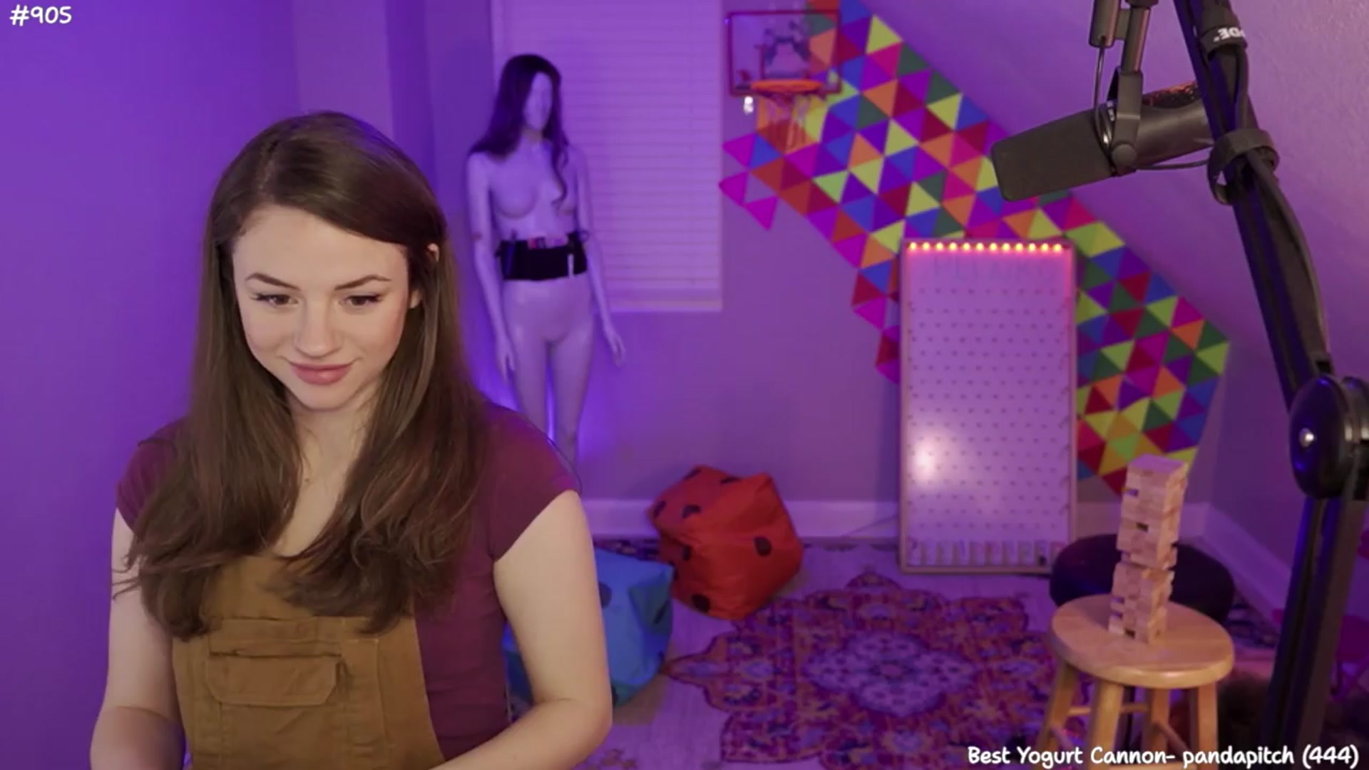 Gallery image thumbnail from FarmerSophie's myfreecams stream on, 04/06/2024, 07:21 image 2 of 20