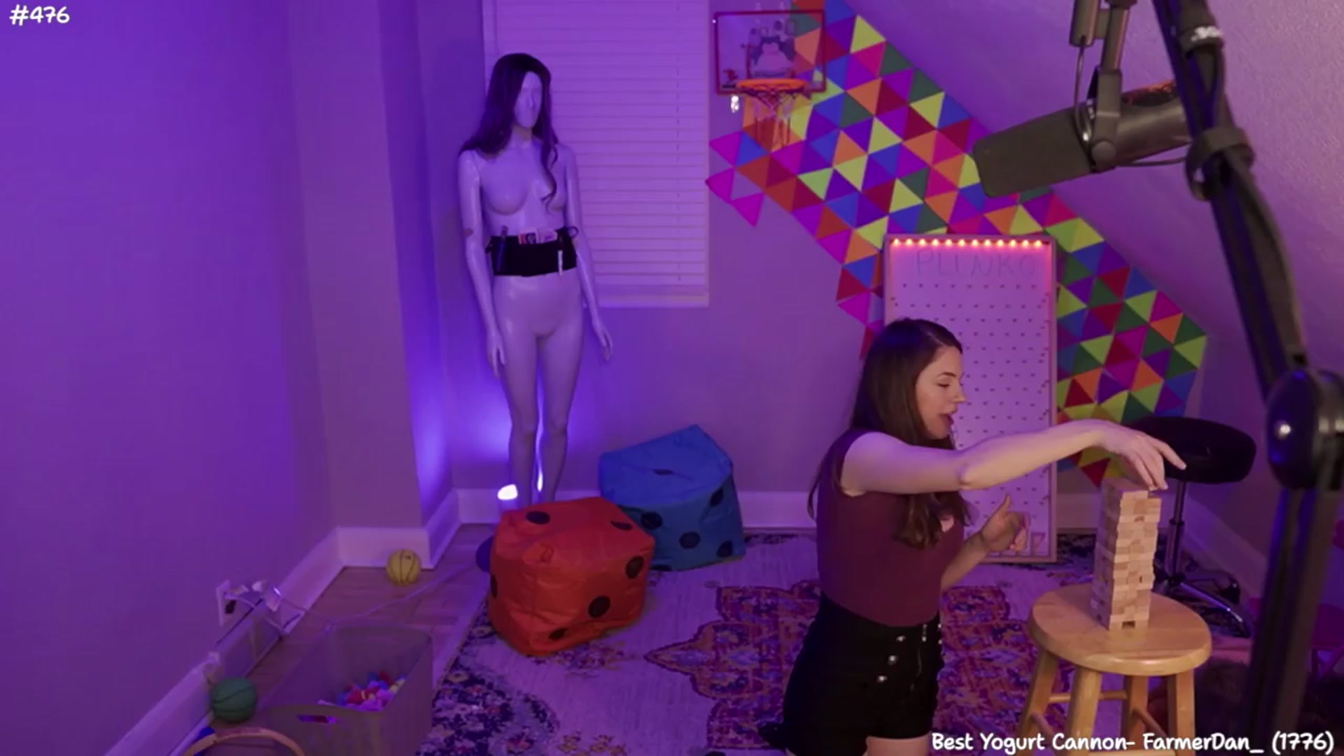 Gallery image thumbnail from FarmerSophie's myfreecams stream on, 04/06/2024, 07:21 image 11 of 20