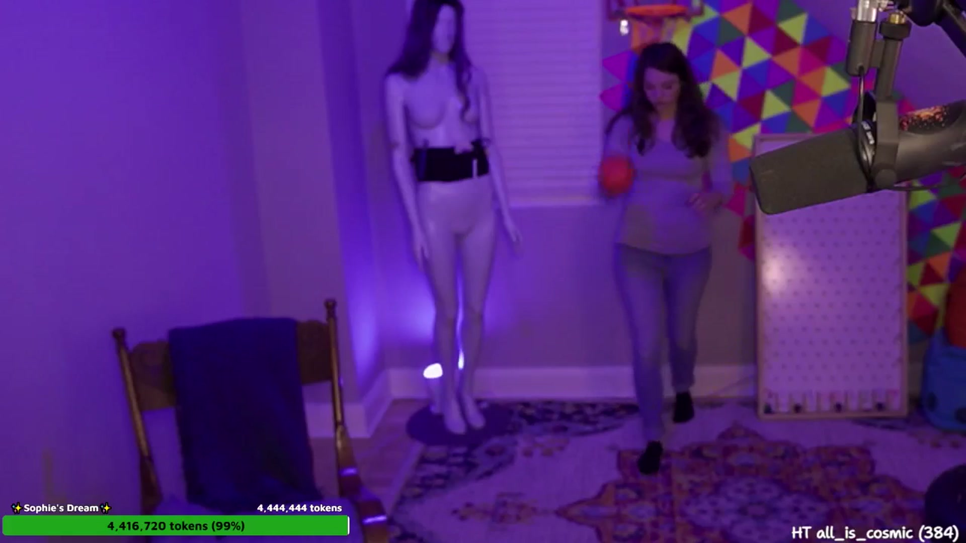 Gallery image thumbnail from FarmerSophie's myfreecams stream on, 05/03/2024, 07:09 image 7 of 20
