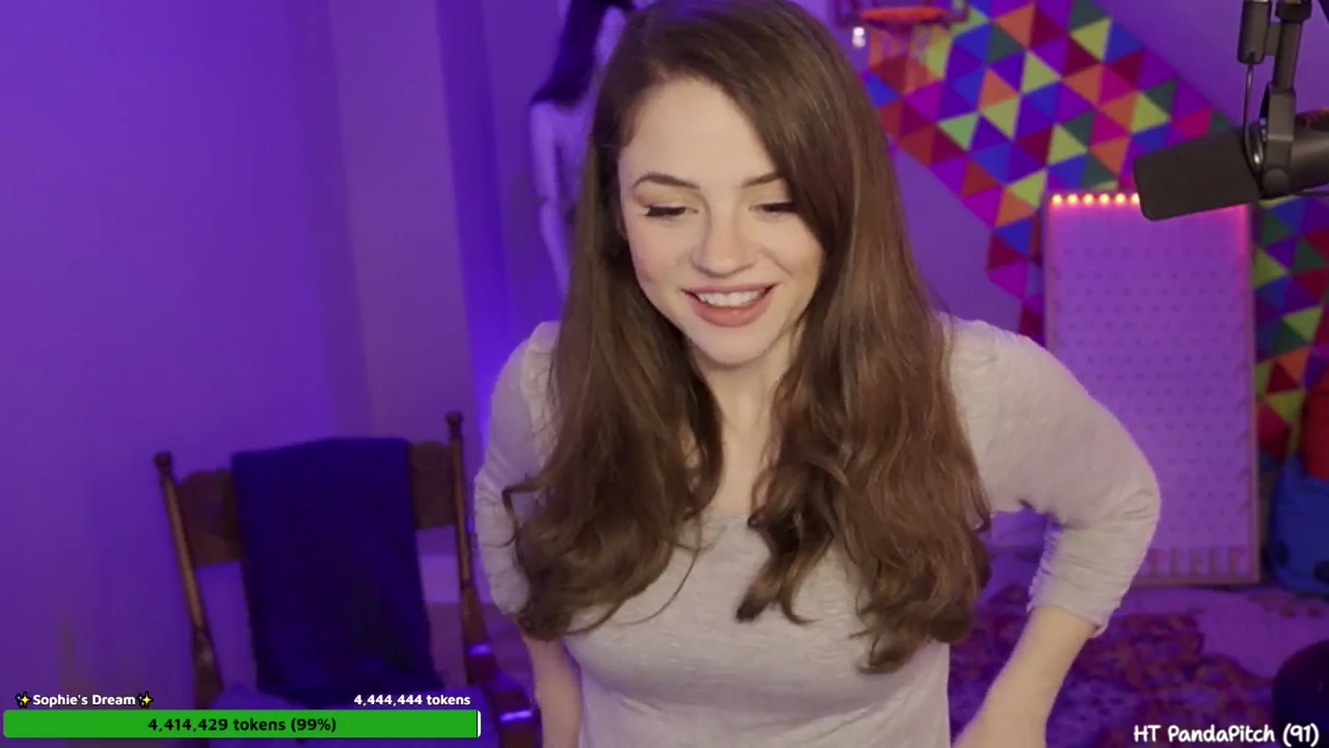 Gallery image thumbnail from FarmerSophie's myfreecams stream on, 05/03/2024, 07:09 image 2 of 20