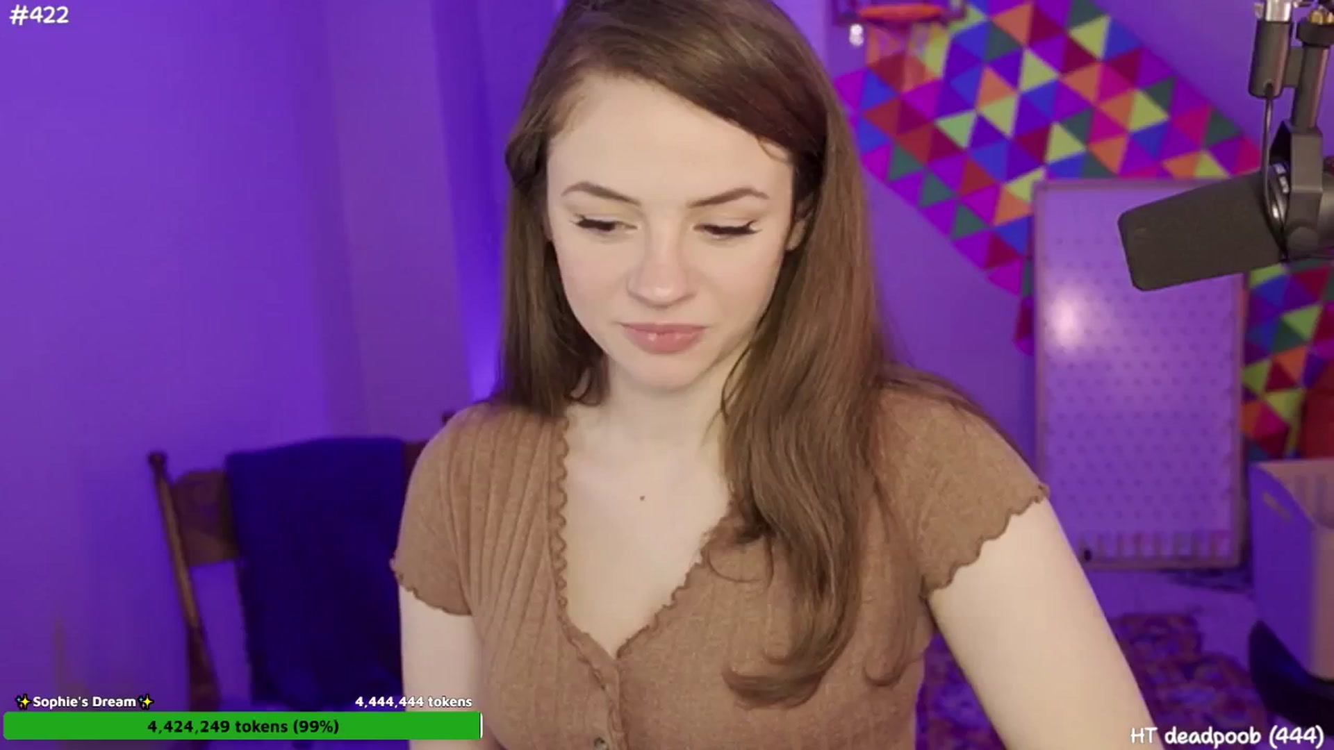 Gallery image thumbnail from FarmerSophie's myfreecams stream on, 05/04/2024, 05:25 image 18 of 20