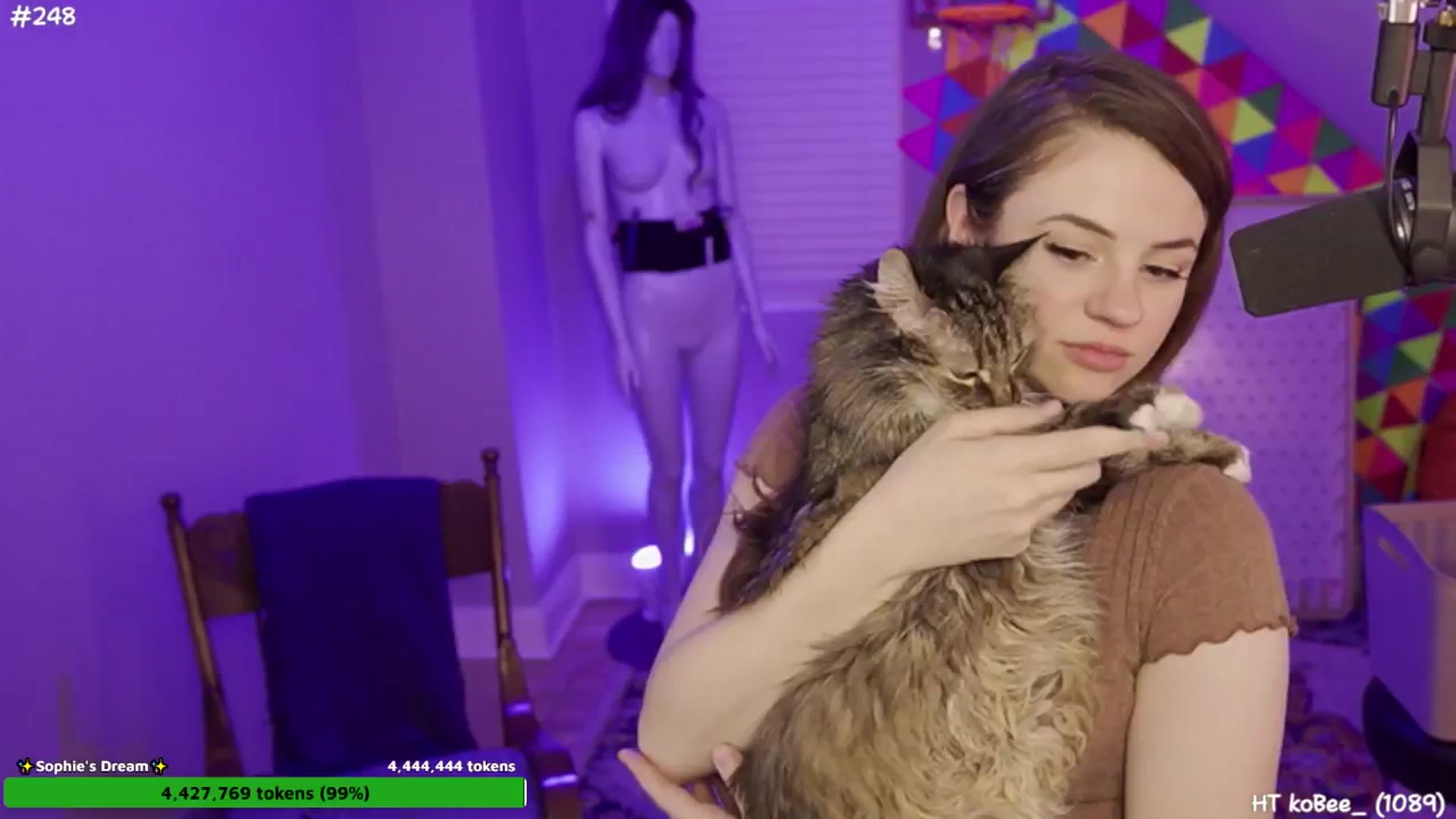 Gallery image thumbnail from FarmerSophie's myfreecams stream on, 05/04/2024, 06:50 image 8 of 20