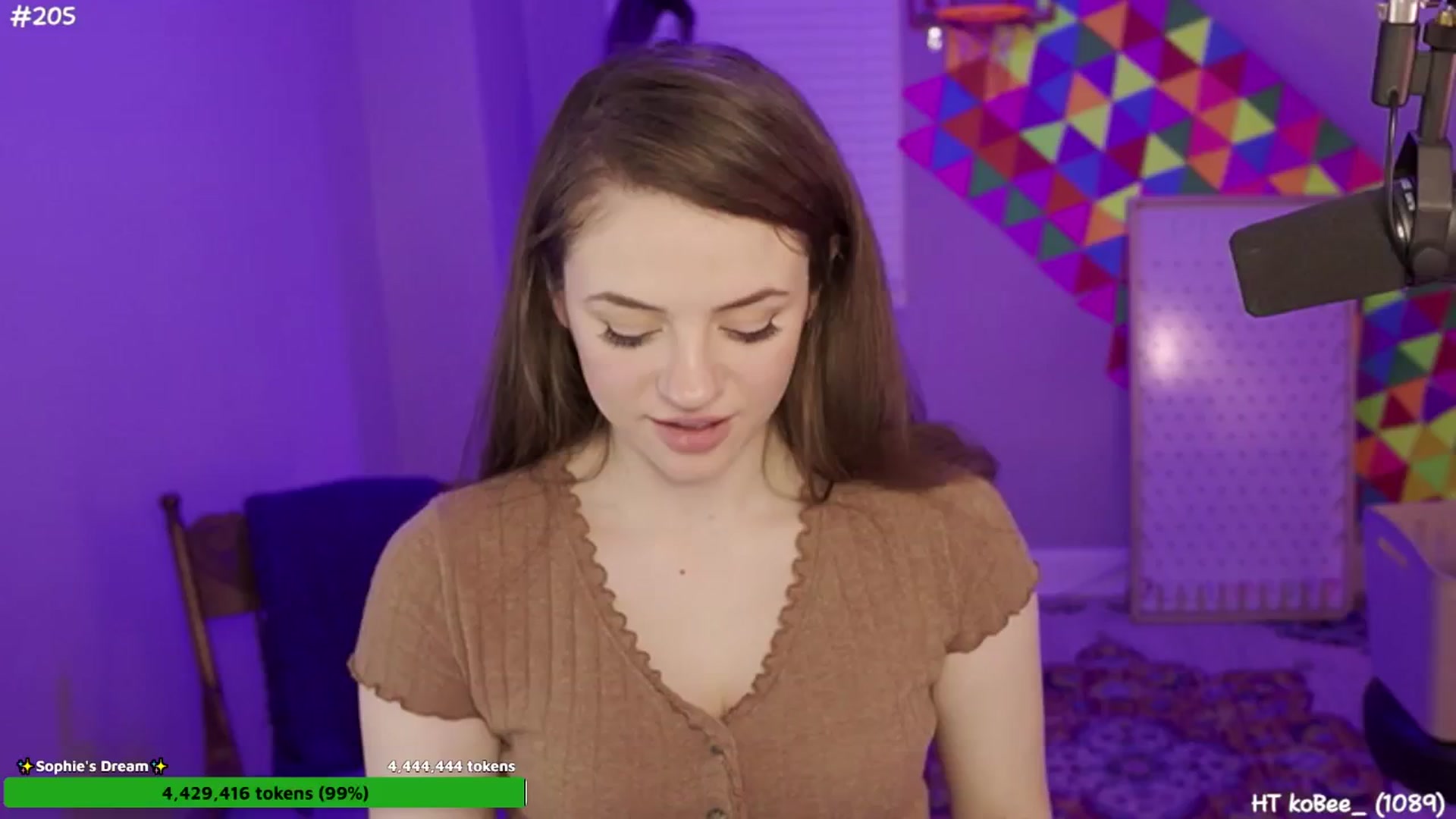 Gallery image thumbnail from FarmerSophie's myfreecams stream on, 05/04/2024, 06:50 image 18 of 20