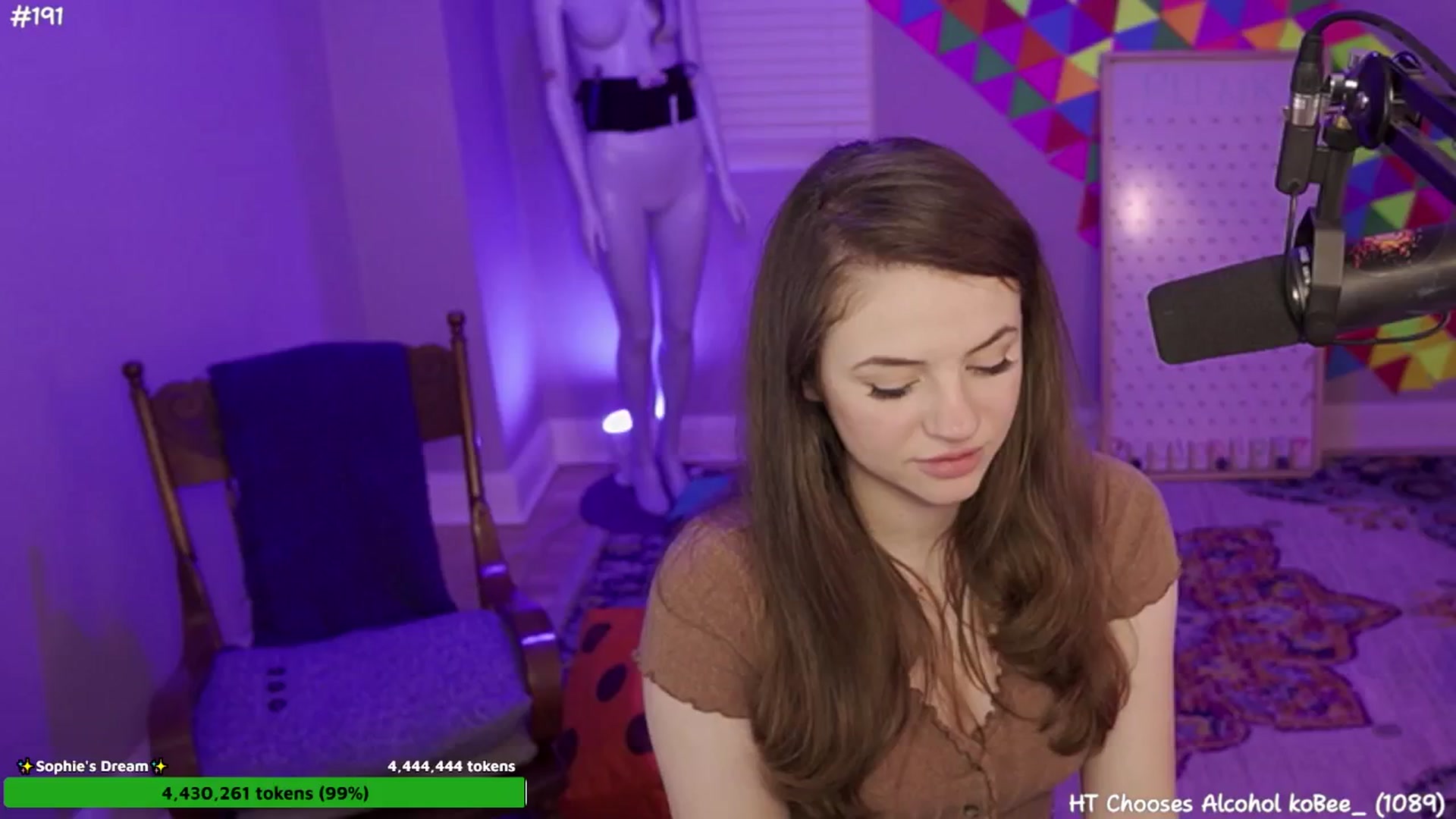 Gallery image thumbnail from FarmerSophie's myfreecams stream on, 05/04/2024, 08:41 image 15 of 20