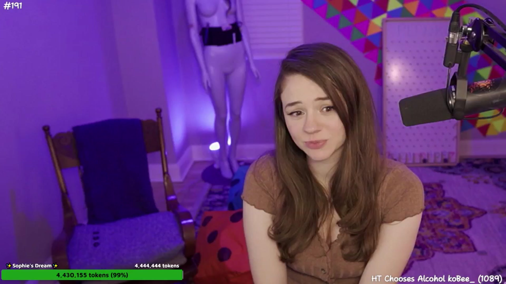 Gallery image thumbnail from FarmerSophie's myfreecams stream on, 05/04/2024, 08:41 image 14 of 20