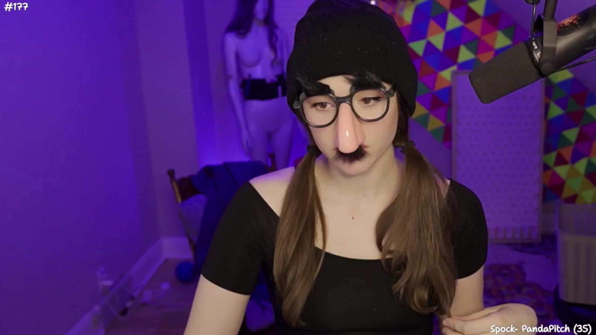 Gallery image thumbnail from FarmerSophie's myfreecams stream on, 05/07/2024, 04:27 image 2 of 20