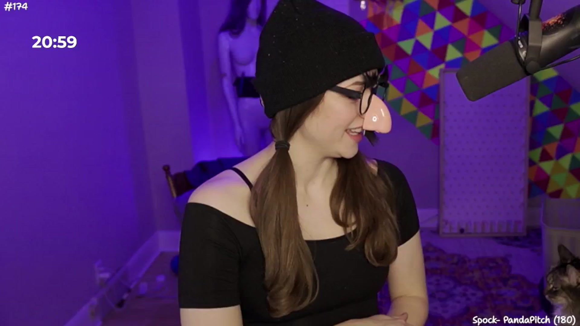 Gallery image thumbnail from FarmerSophie's myfreecams stream on, 05/07/2024, 04:27 image 8 of 20