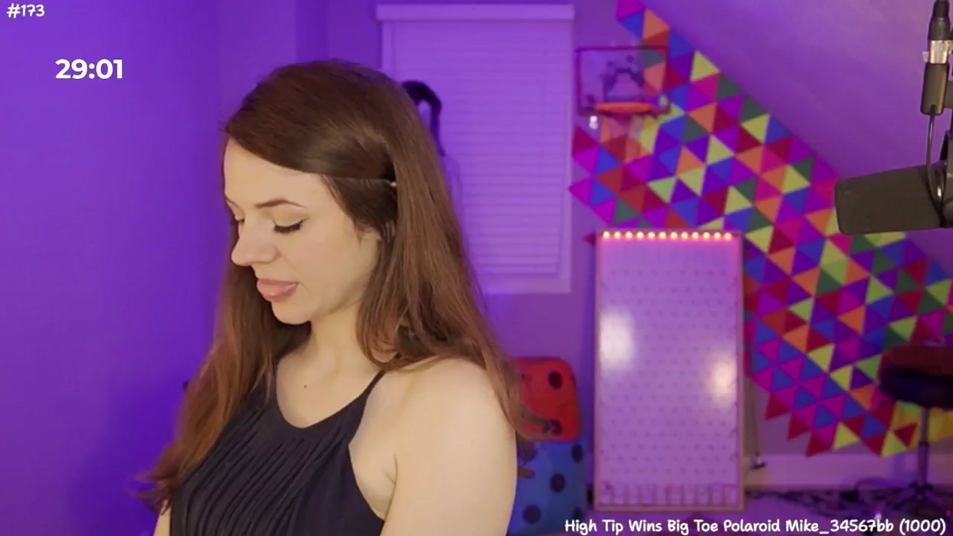 Gallery image thumbnail from FarmerSophie's myfreecams stream on, 05/11/2024, 07:41 image 6 of 20