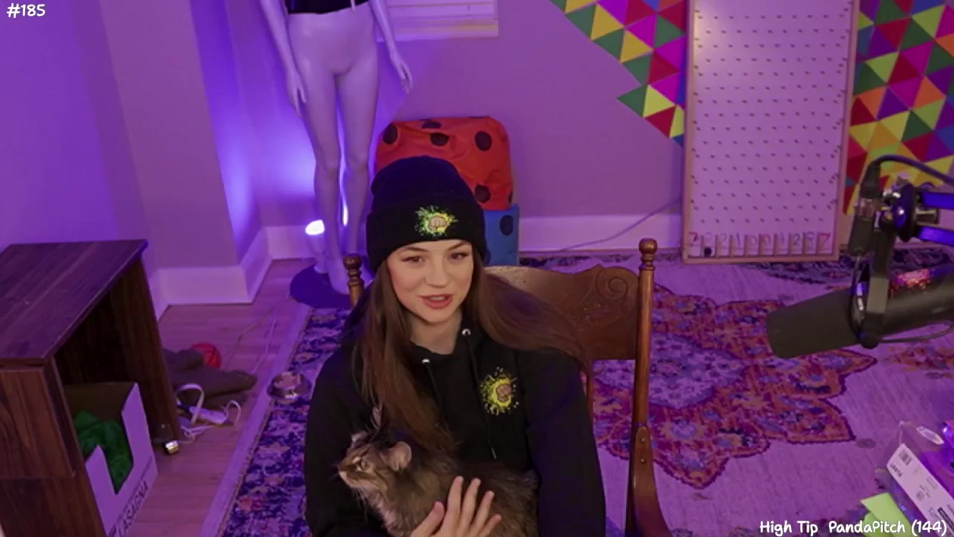 Gallery image thumbnail from FarmerSophie's myfreecams stream on, 05/21/2024, 03:34 image 1 of 20