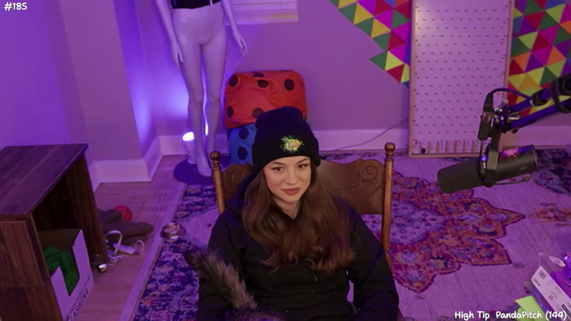 Gallery image thumbnail from FarmerSophie's myfreecams stream on, 05/21/2024, 03:34 image 11 of 20