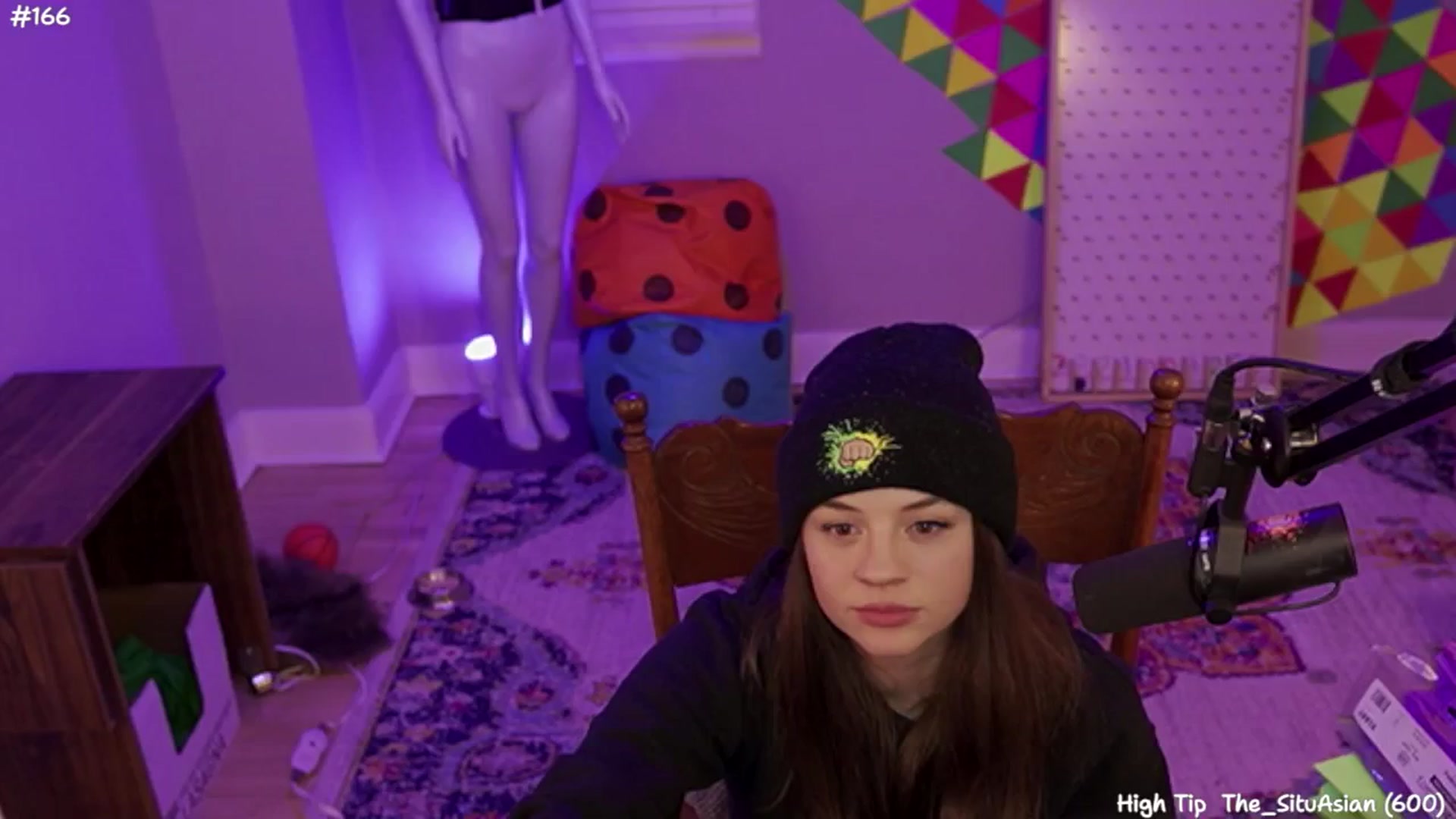 Gallery image thumbnail from FarmerSophie's myfreecams stream on, 05/21/2024, 07:40 image 19 of 20