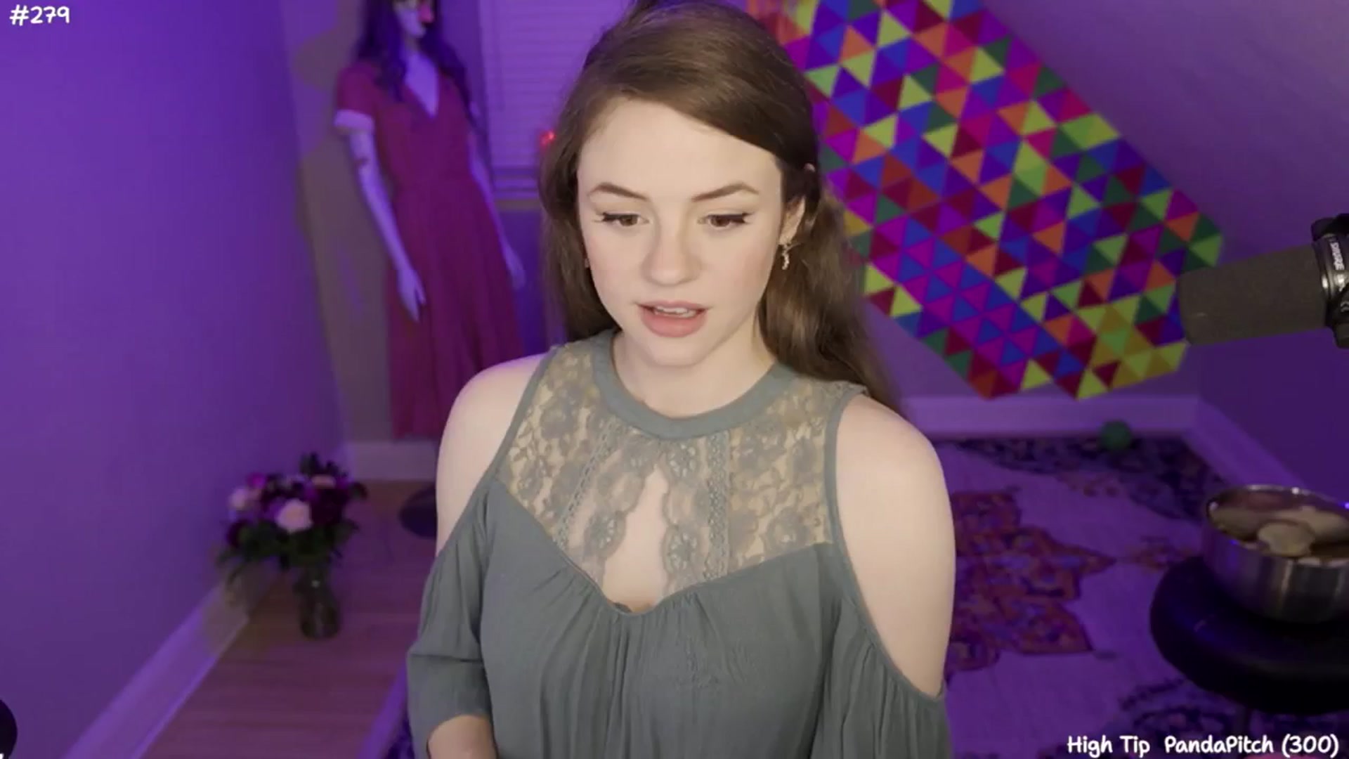 Gallery image thumbnail from FarmerSophie's myfreecams stream on, 05/30/2024, 09:21 image 10 of 20