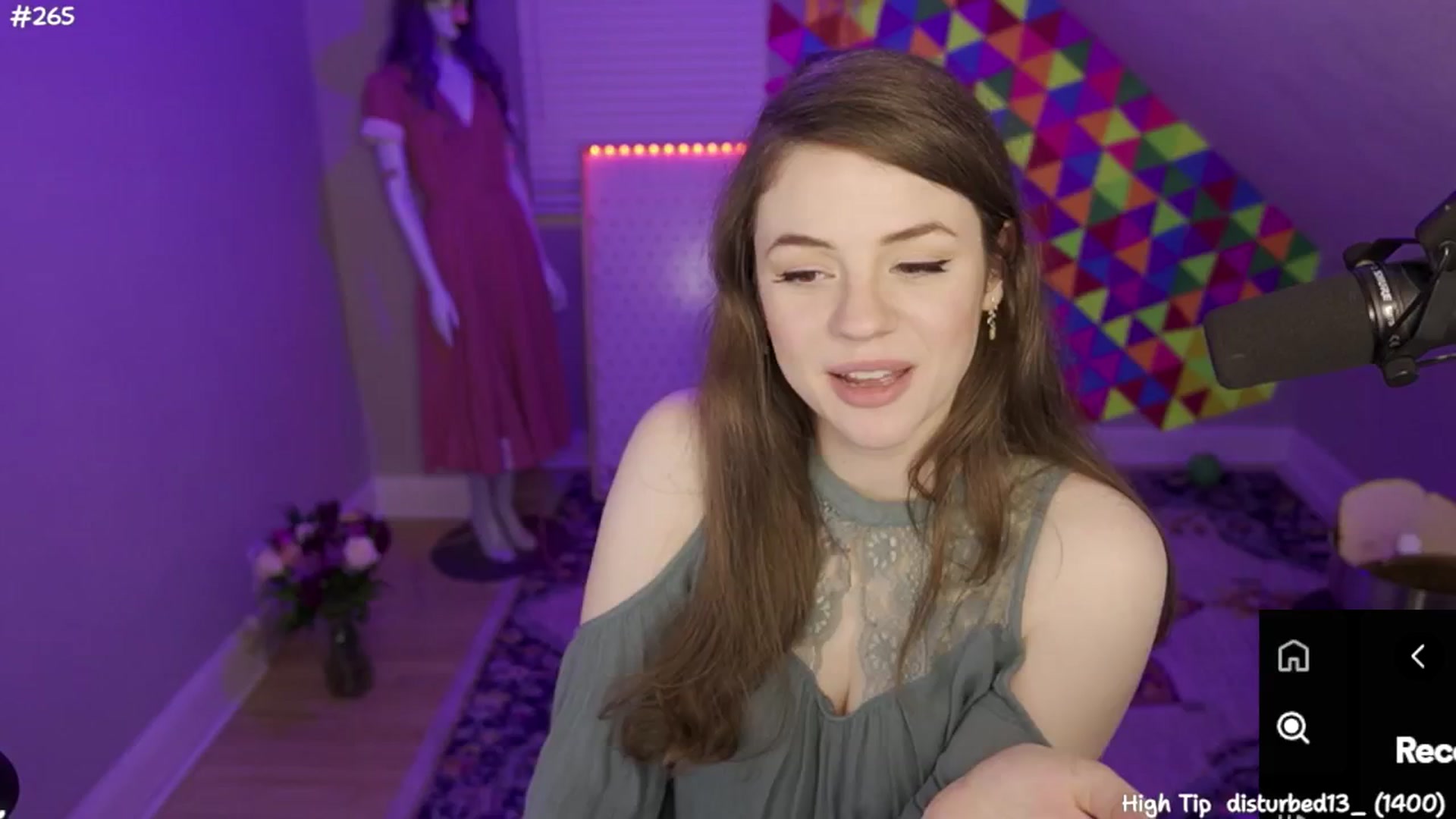 Gallery image thumbnail from FarmerSophie's myfreecams stream on, 05/30/2024, 09:21 image 17 of 20