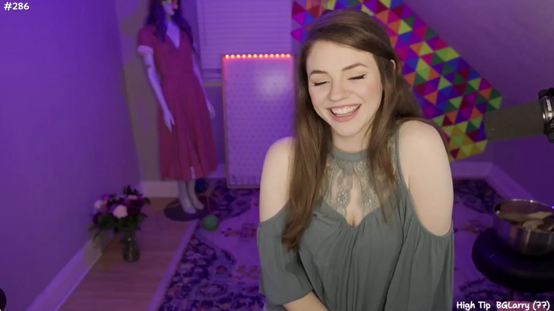 Gallery image thumbnail from FarmerSophie's myfreecams stream on, 05/30/2024, 09:21 image 3 of 20