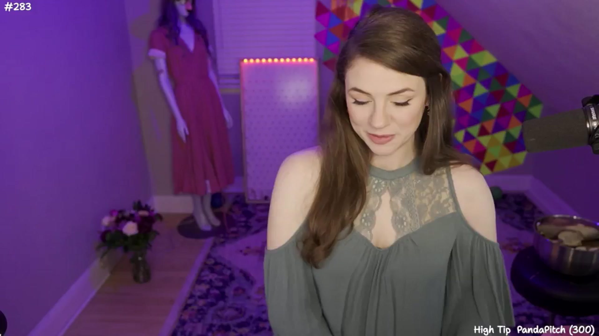 Gallery image thumbnail from FarmerSophie's myfreecams stream on, 05/30/2024, 09:21 image 7 of 20
