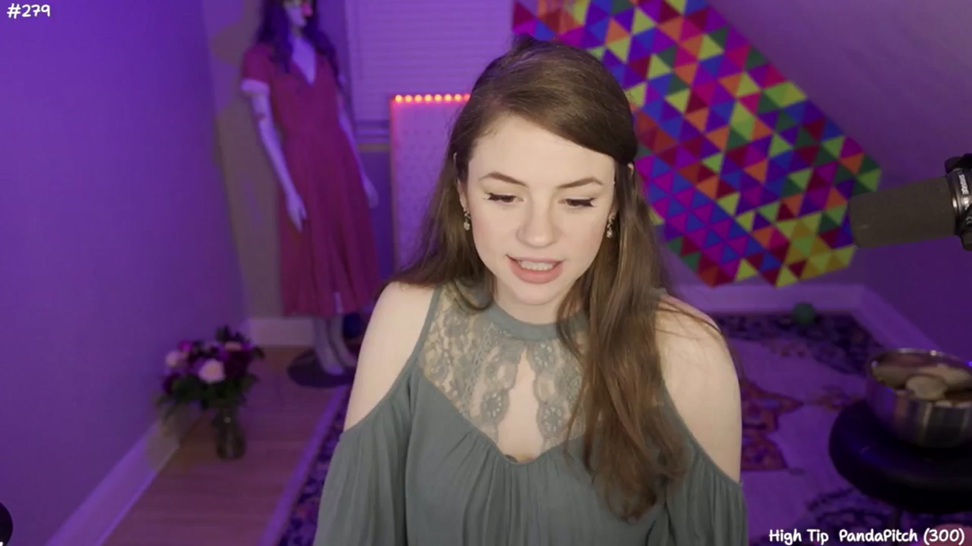 Gallery image thumbnail from FarmerSophie's myfreecams stream on, 05/30/2024, 09:21 image 9 of 20