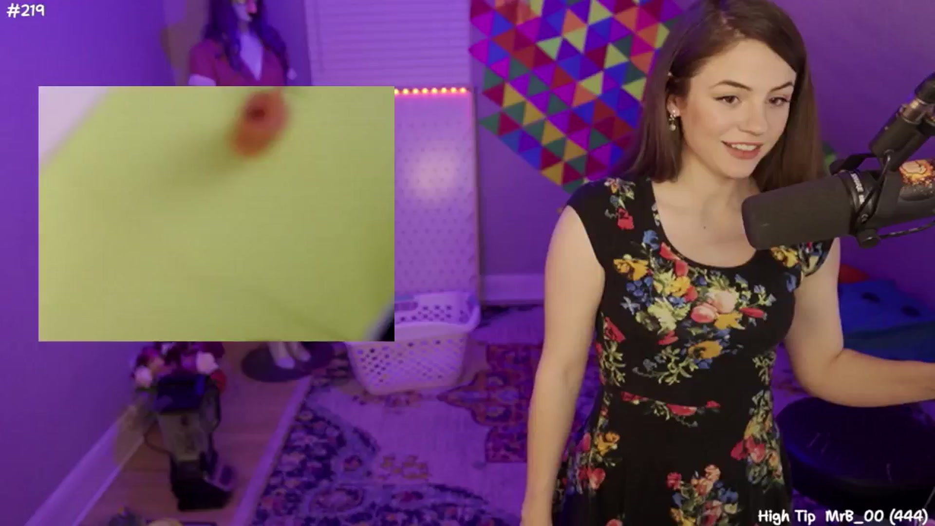 Gallery image thumbnail from FarmerSophie's myfreecams stream on, 06/01/2024, 07:05 image 12 of 20