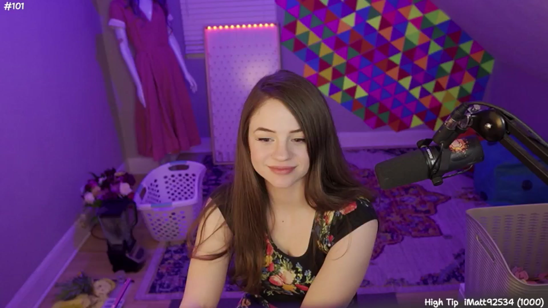 Gallery image thumbnail from FarmerSophie's myfreecams stream on, 06/01/2024, 08:58 image 16 of 20