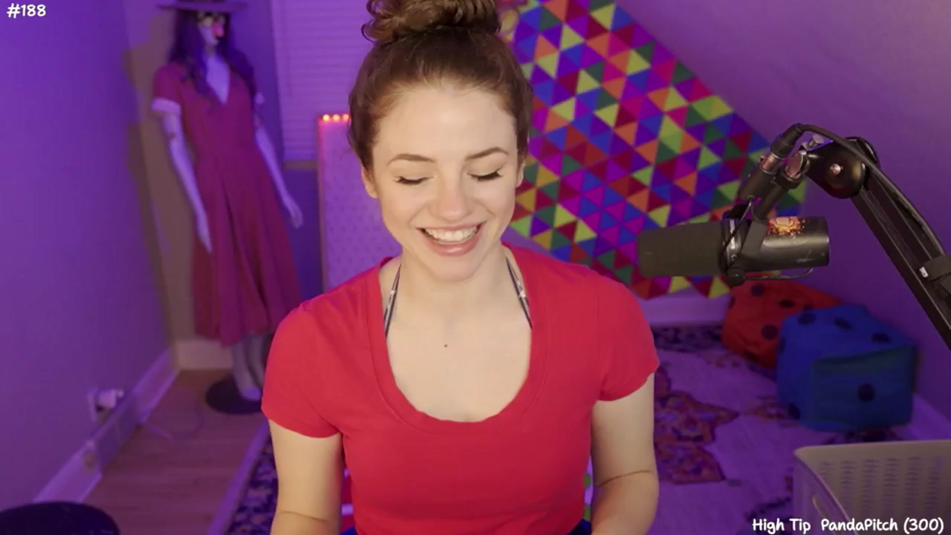 Gallery image thumbnail from FarmerSophie's myfreecams stream on, 06/06/2024, 09:07 image 12 of 20