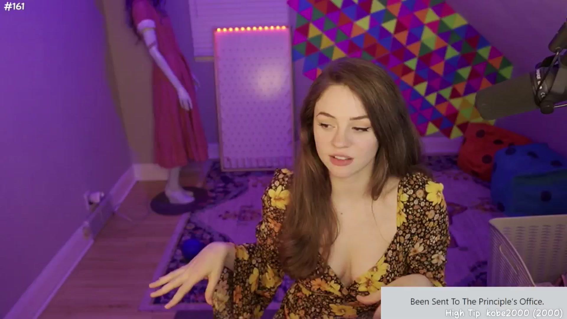 Gallery image thumbnail from FarmerSophie's myfreecams stream on, 06/08/2024, 07:43 image 16 of 20