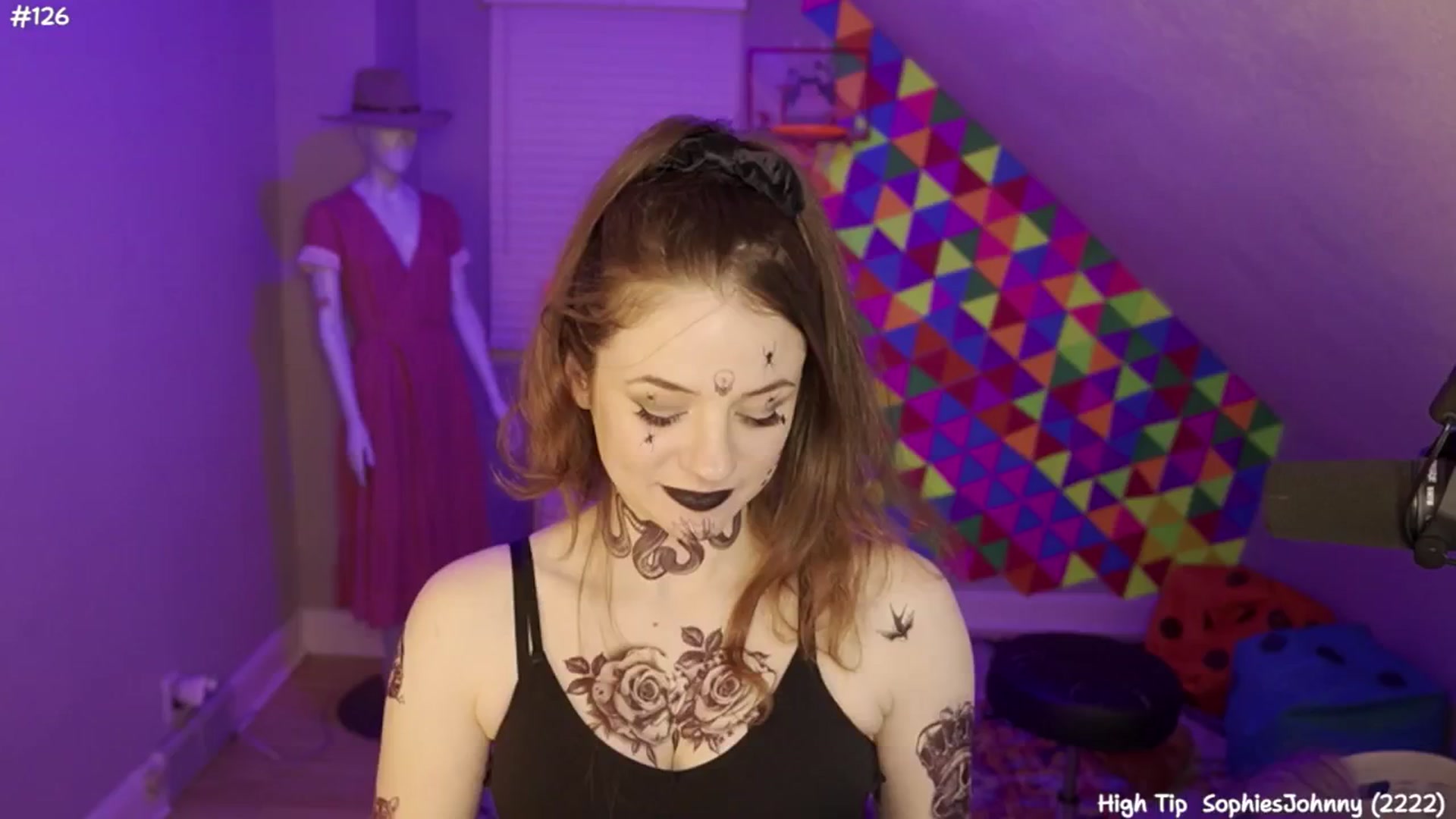Gallery image thumbnail from FarmerSophie's myfreecams stream on, 06/09/2024, 07:37 image 18 of 20