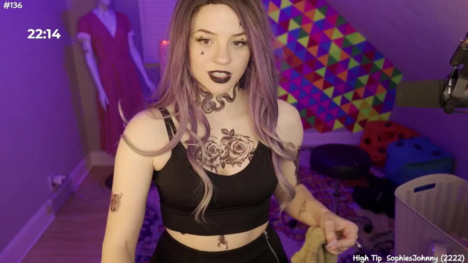 Gallery image thumbnail from FarmerSophie's myfreecams stream on, 06/09/2024, 07:37 image 9 of 20