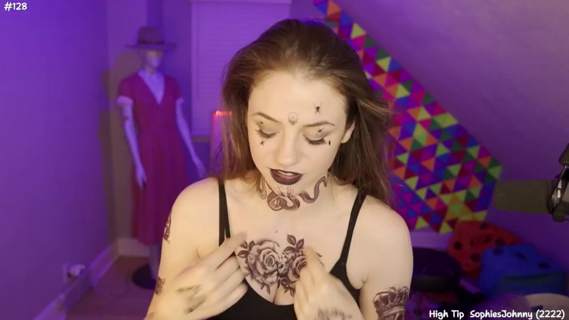 Gallery image thumbnail from FarmerSophie's myfreecams stream on, 06/09/2024, 07:37 image 14 of 20