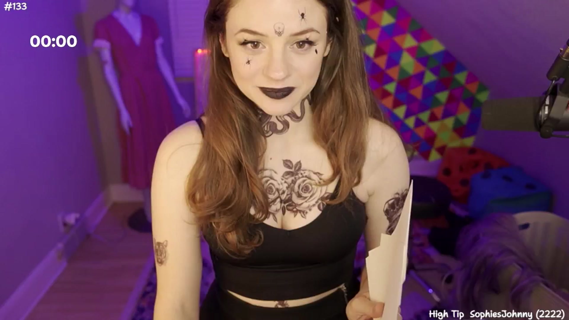 Gallery image thumbnail from FarmerSophie's myfreecams stream on, 06/09/2024, 07:37 image 11 of 20