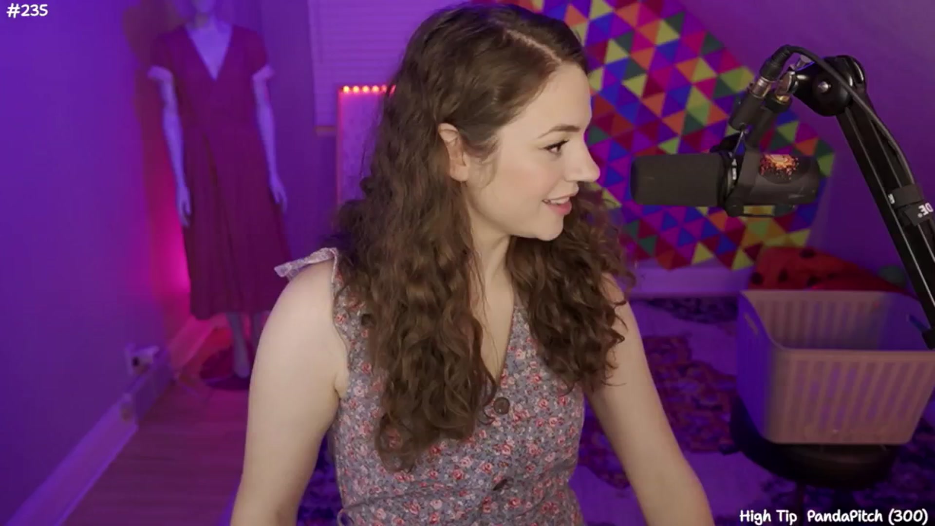 Gallery image thumbnail from FarmerSophie's myfreecams stream on, 06/14/2024, 08:31 image 3 of 20
