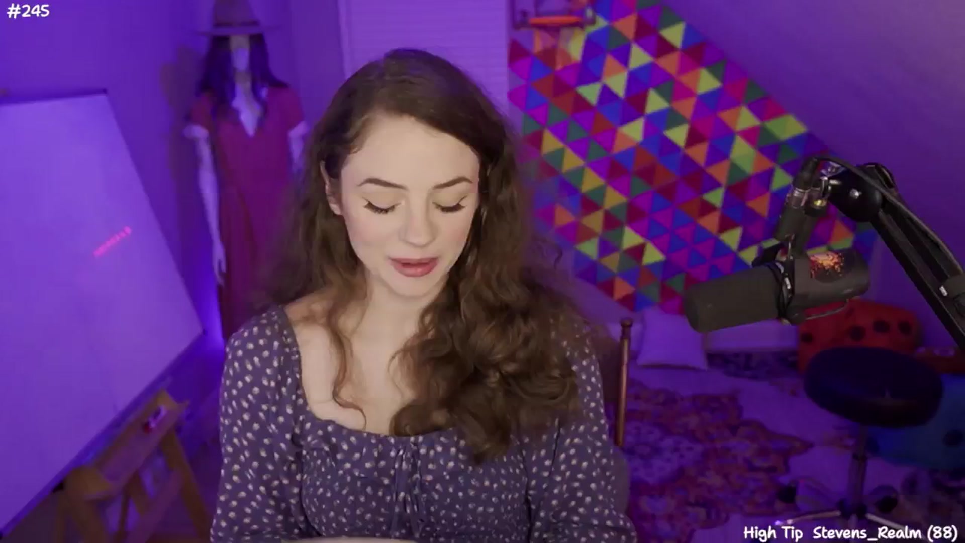 Gallery image thumbnail from FarmerSophie's myfreecams stream on, 06/25/2024, 04:33 image 16 of 20